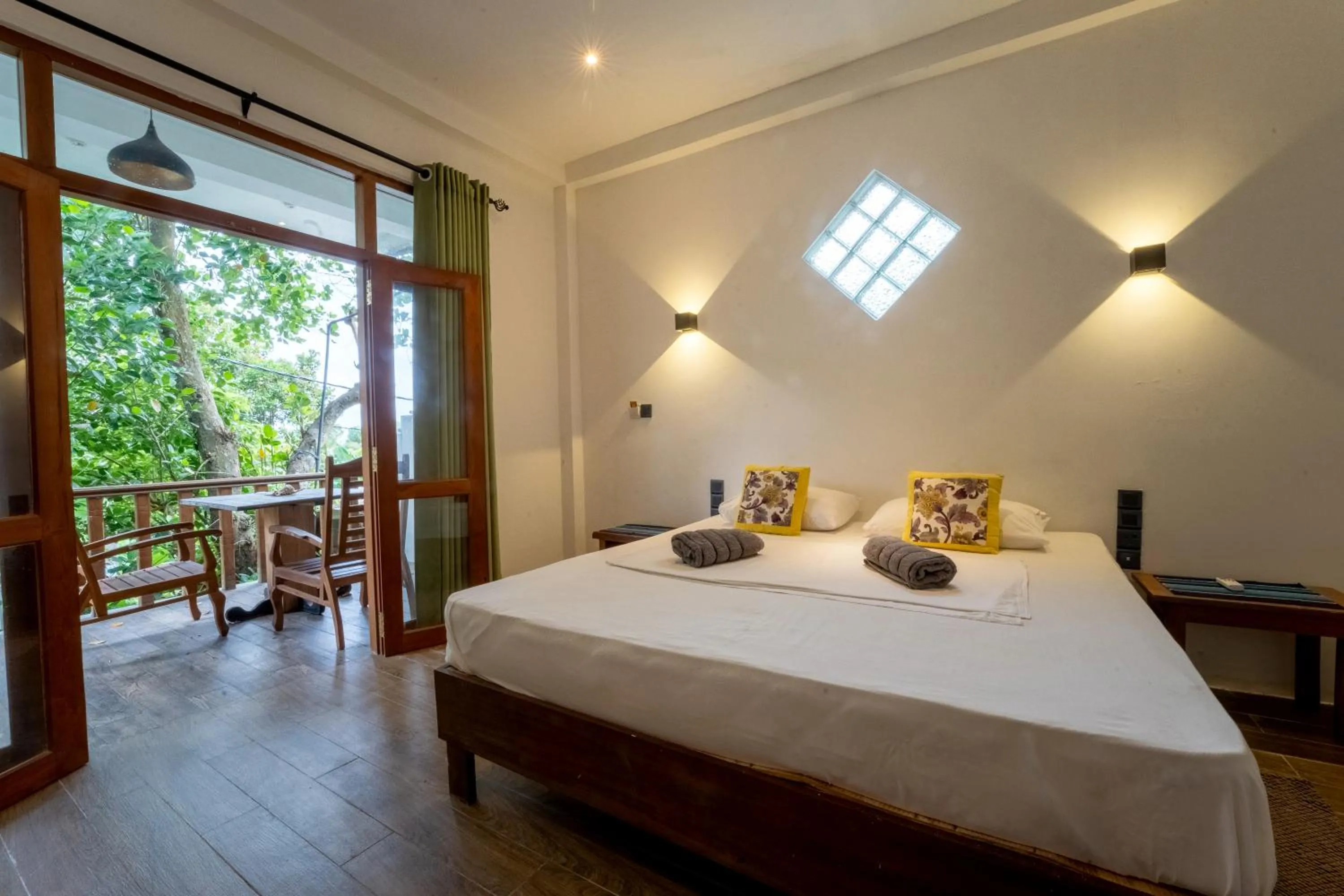 Bed in Rawanaz