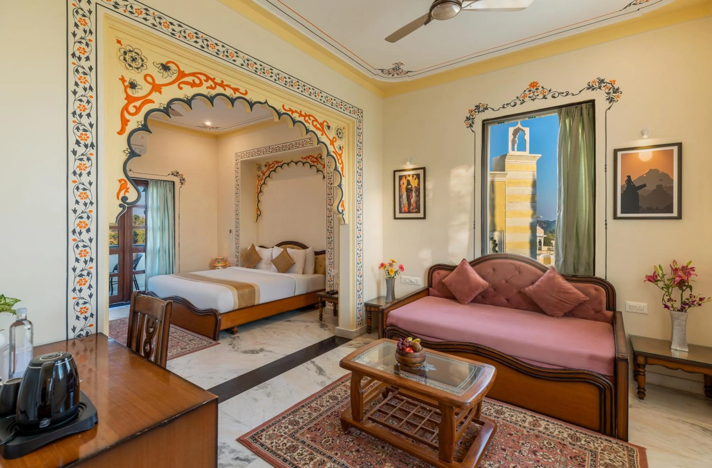 Bed in The Everest Hill Resort & Spa-Kumbhalgarh
