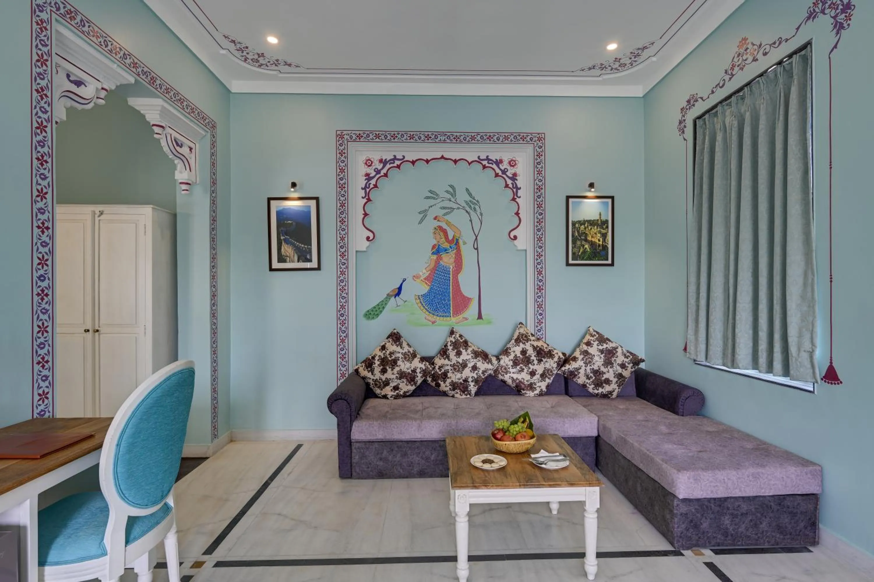 Living room in The Everest Hill Resort & Spa-Kumbhalgarh