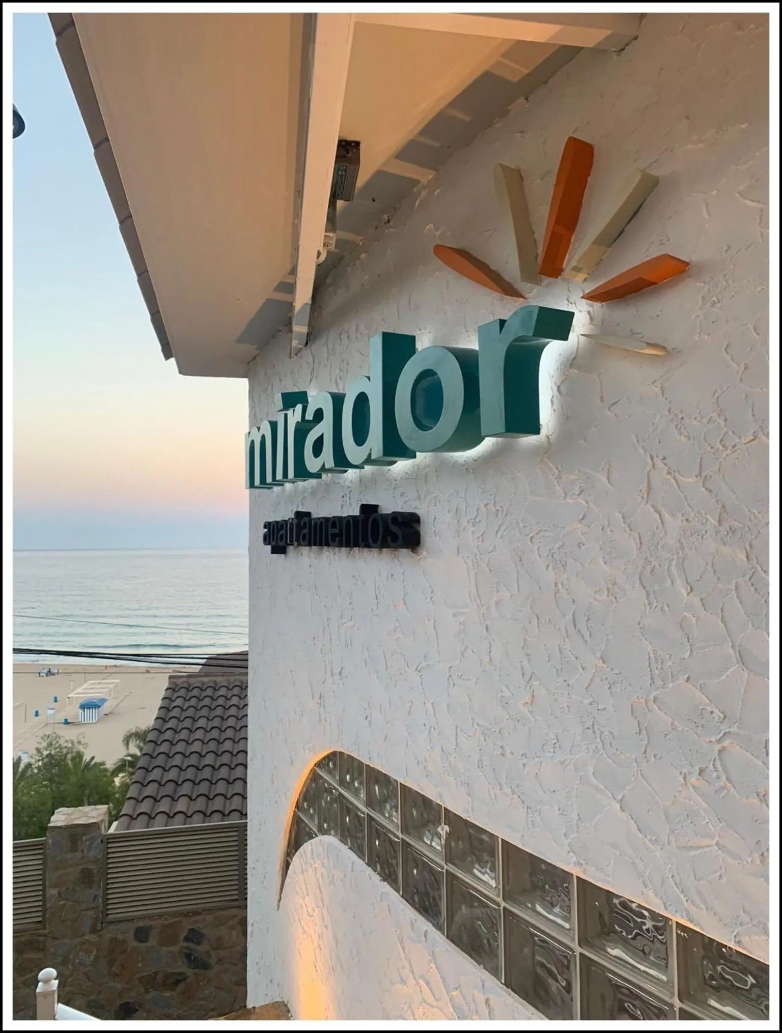 Property logo or sign in Apartamentos Mirador