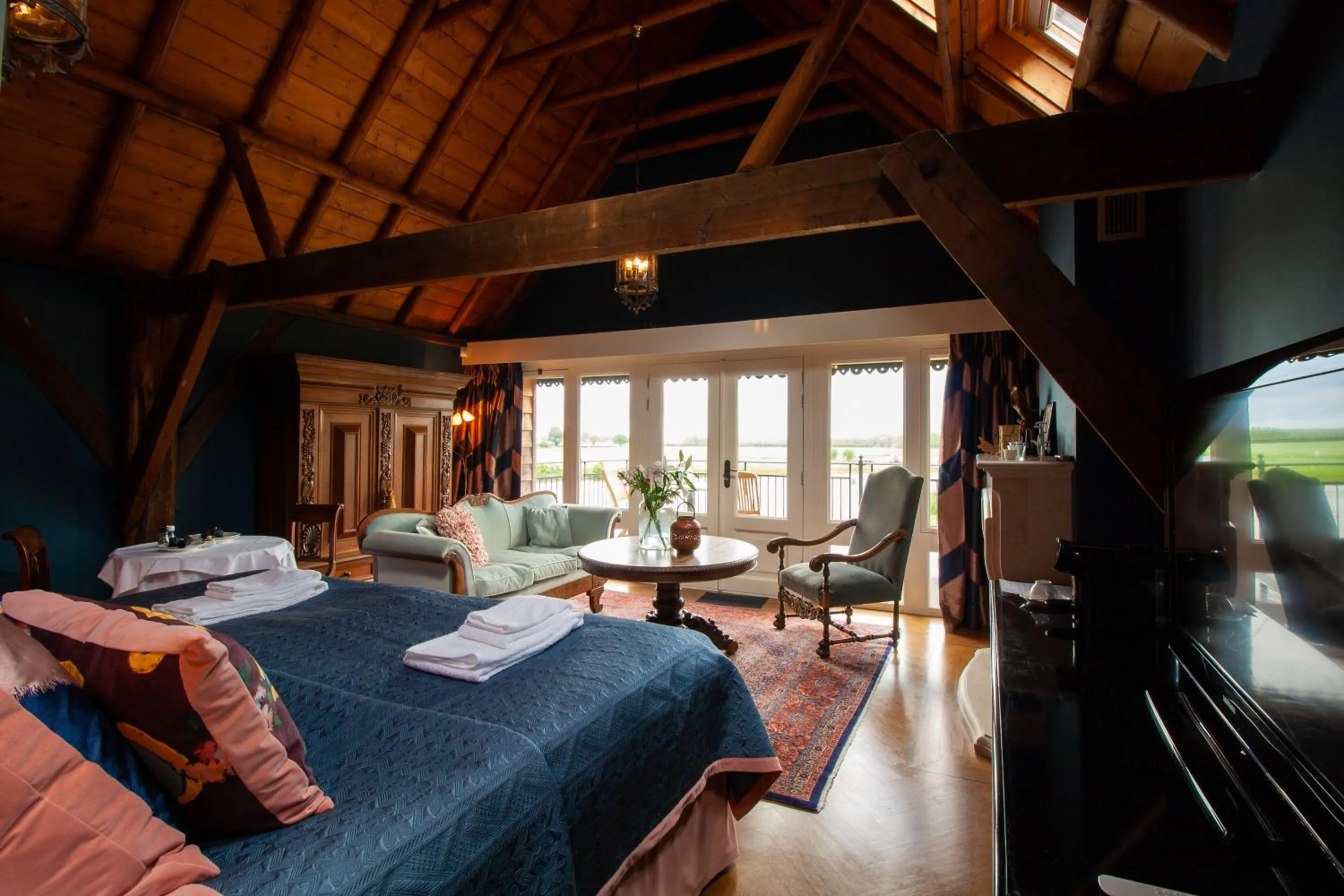 Photo of the whole room, Bed in Villa Veertien