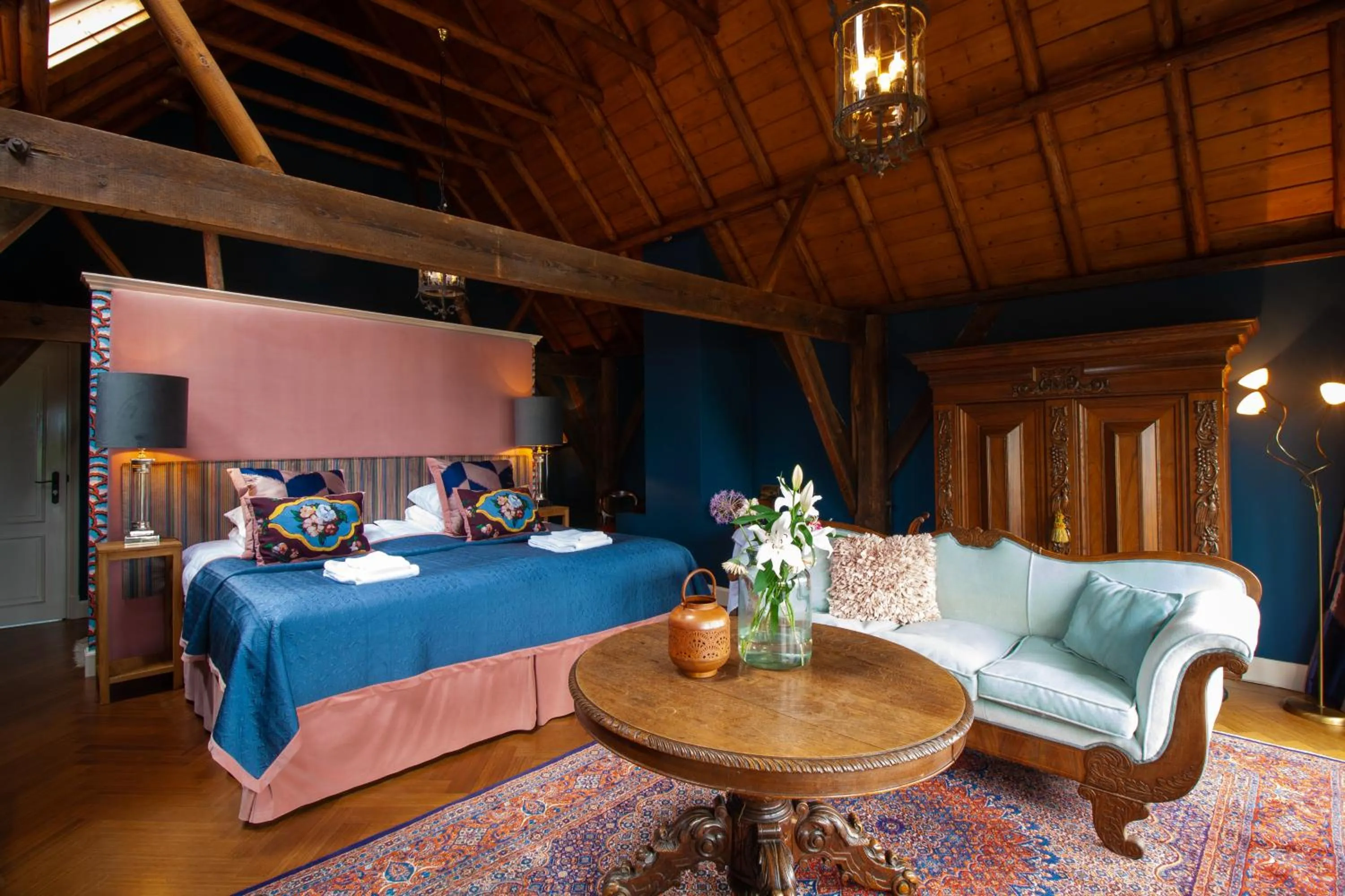 Photo of the whole room, Bed in Villa Veertien