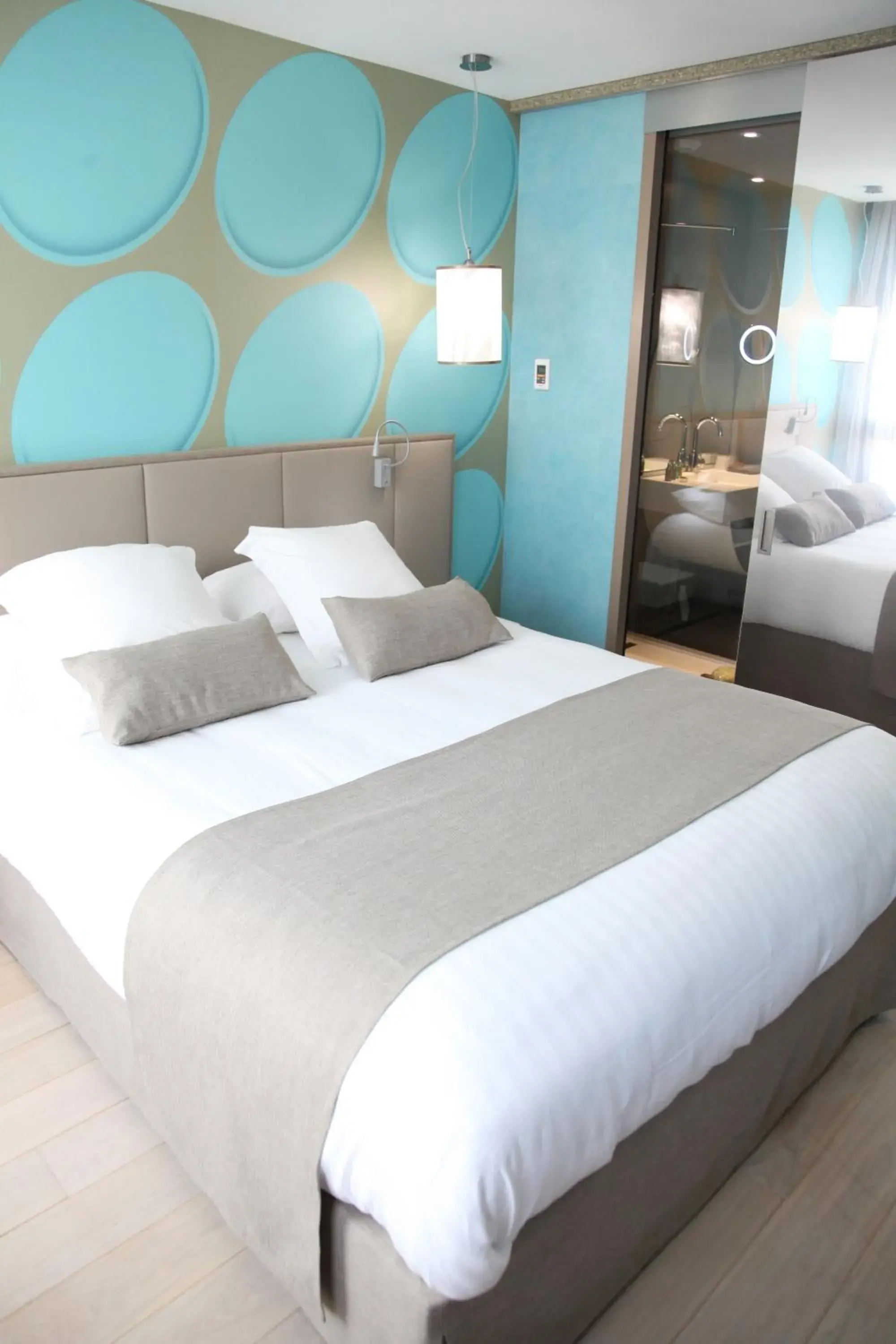 Bed in Best Western Premier Why Hotel Bed in Best Western Premier Why Hotel