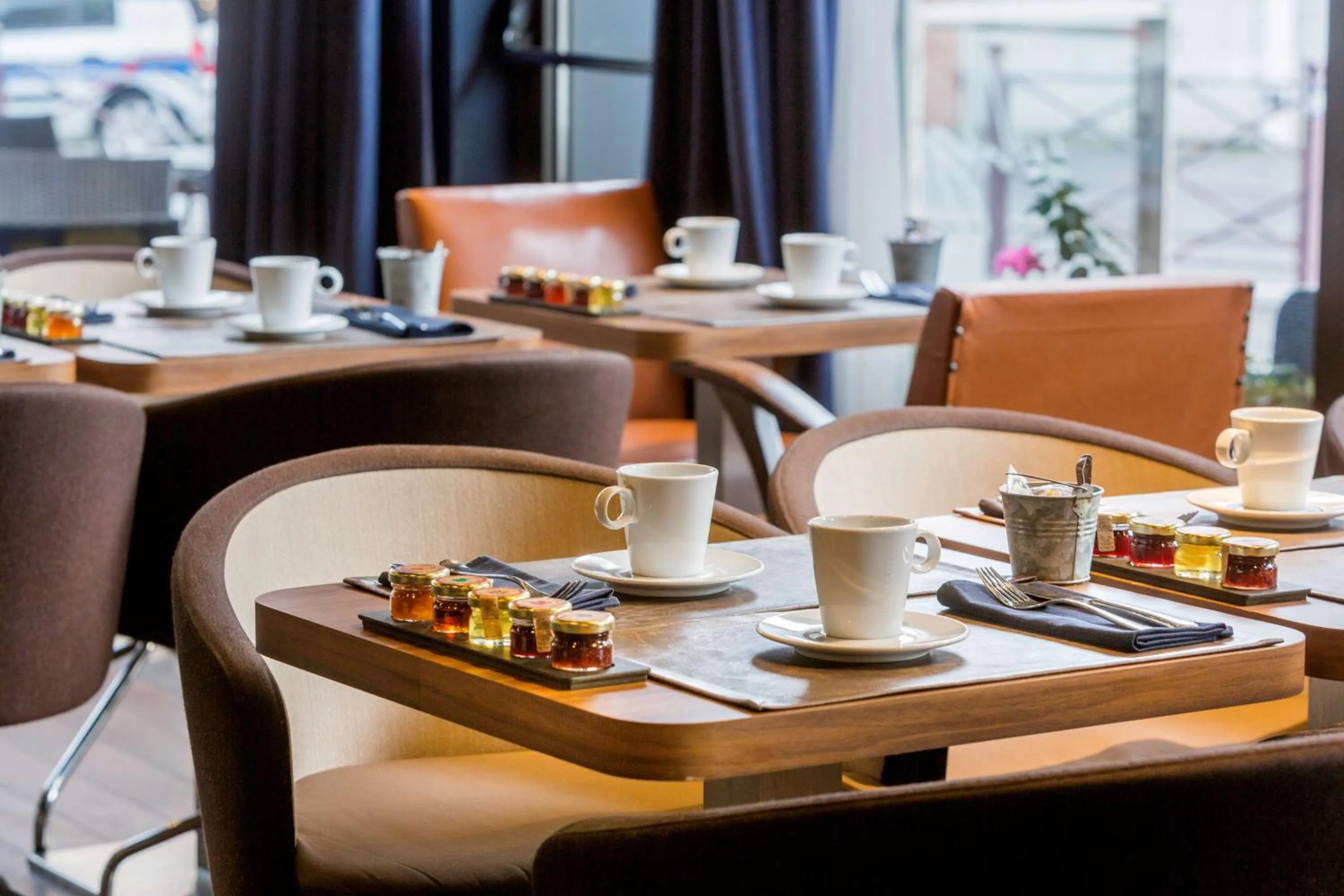 Restaurant/places to eat in Best Western Premier Why Hotel