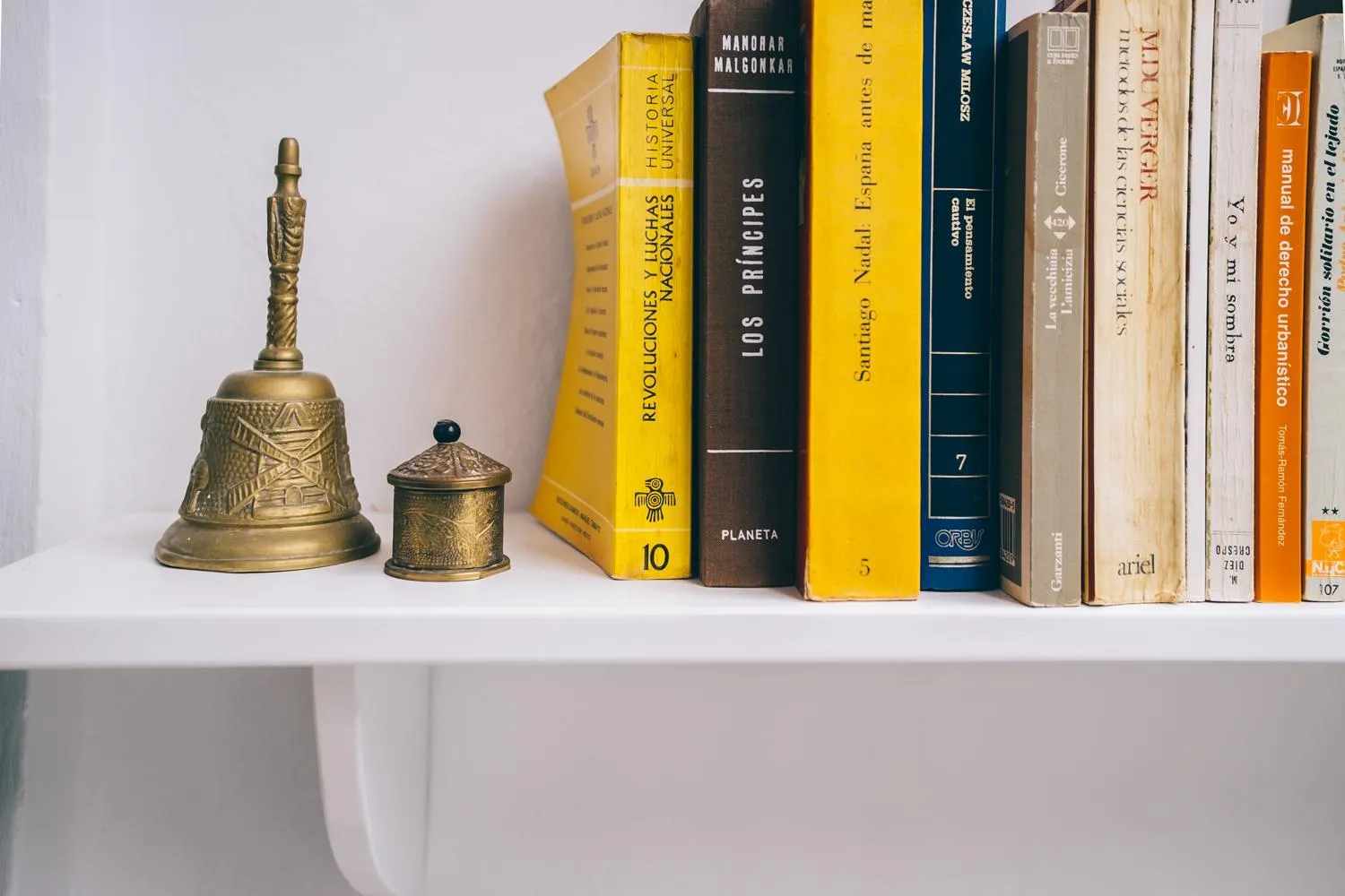 Library in Alcázar de María