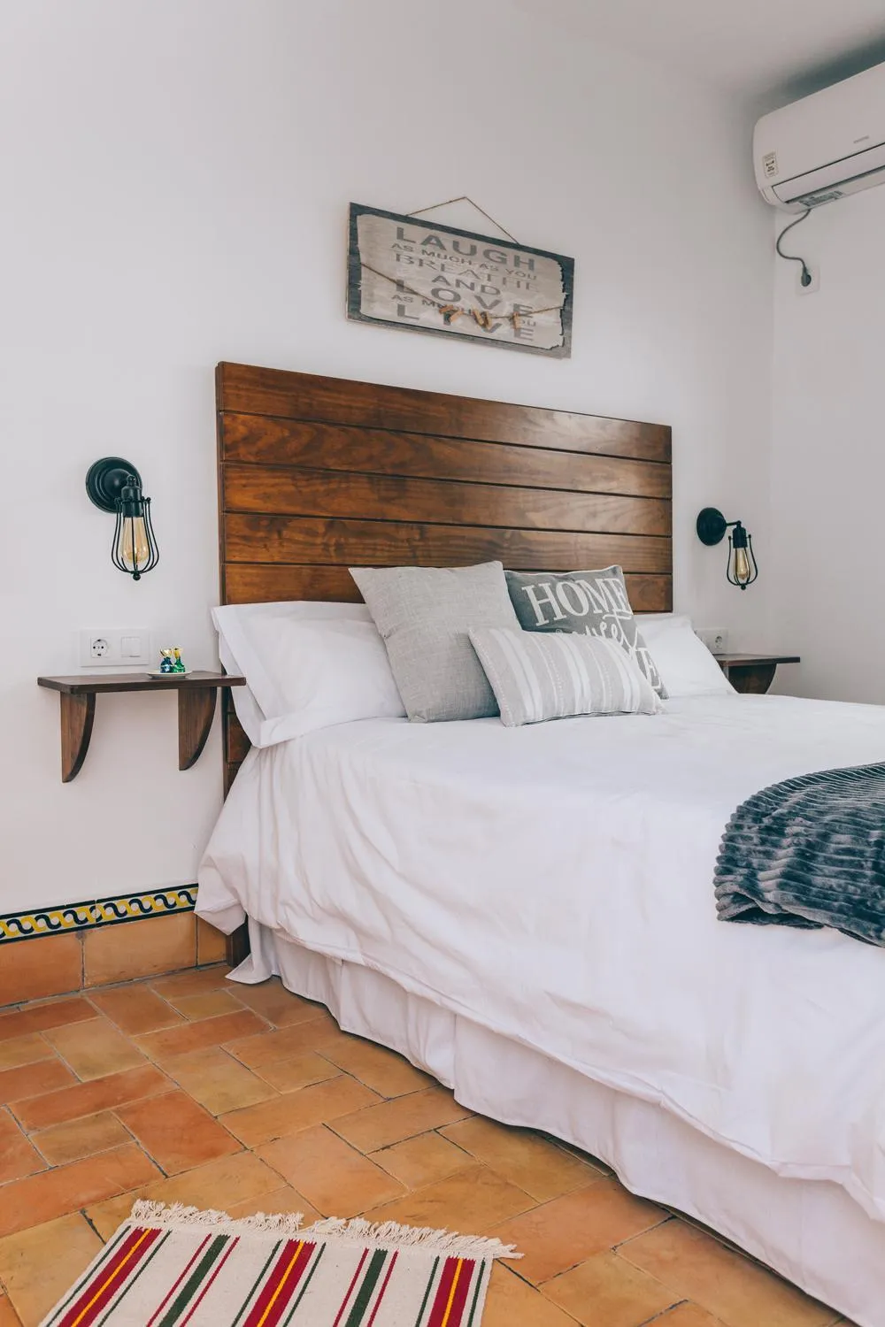 Bedroom, Bed in Alcázar de María