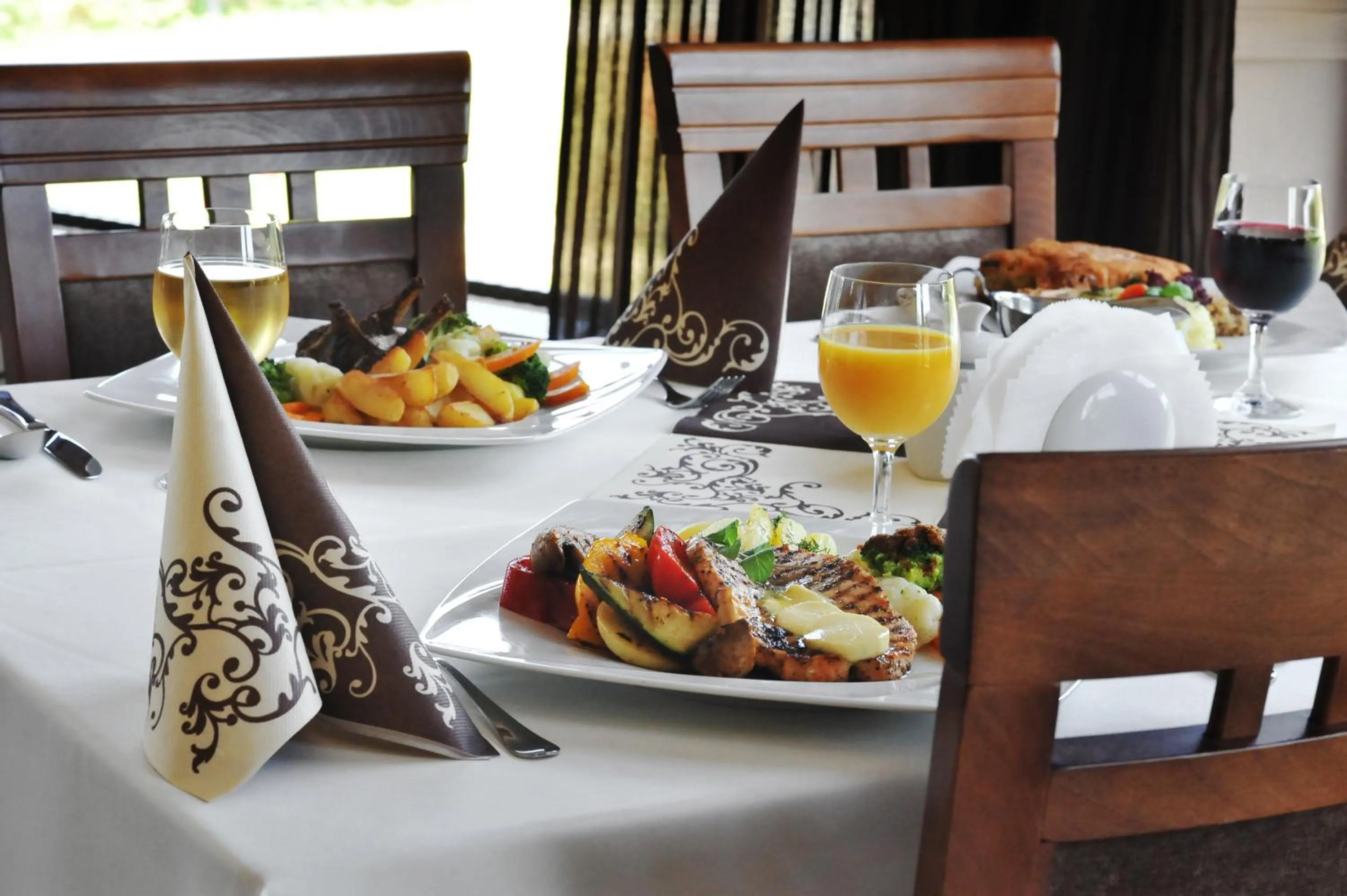 Restaurant/places to eat in Zajazd Bieszczadzka Ostoja