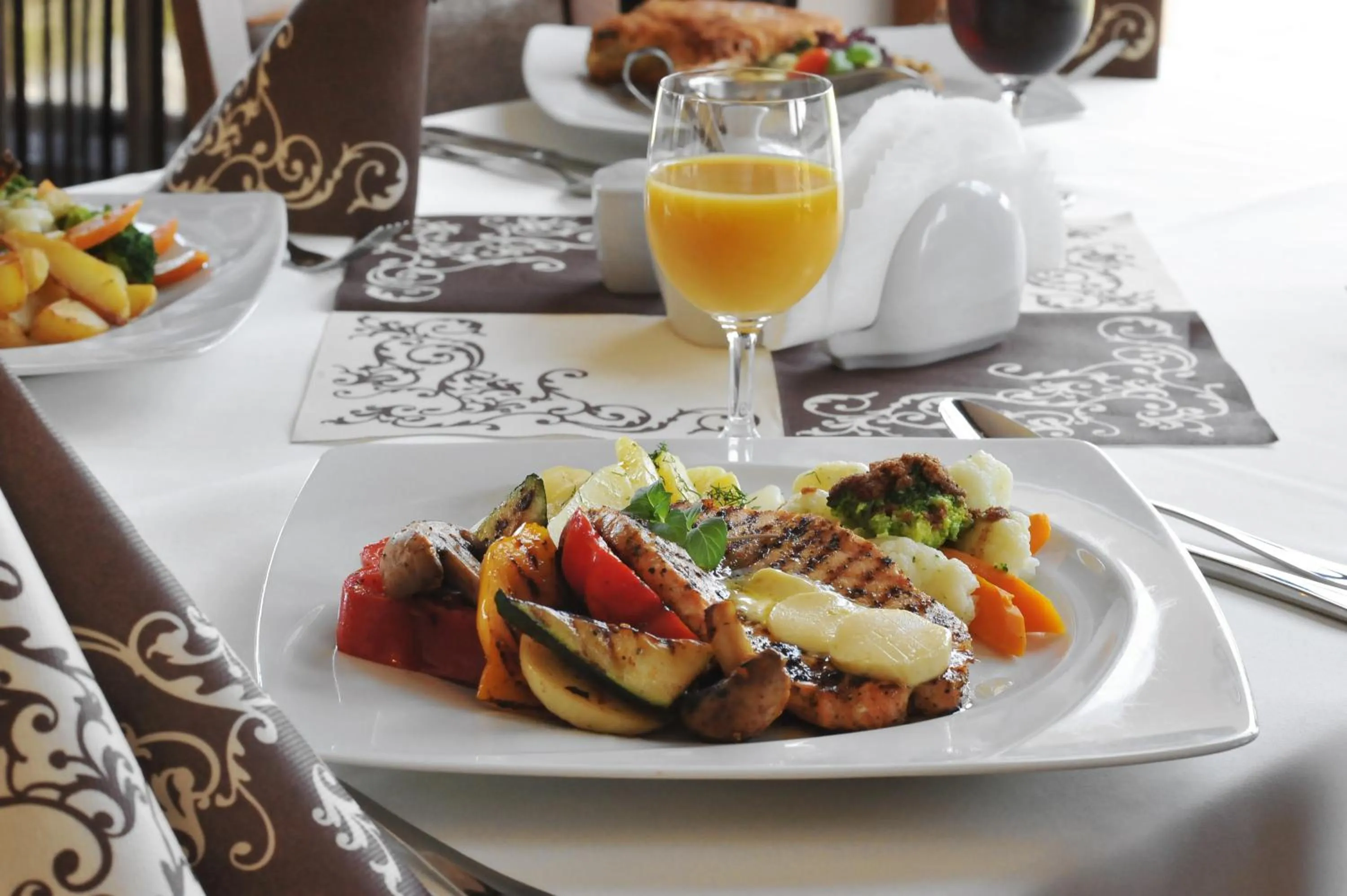 Restaurant/places to eat in Zajazd Bieszczadzka Ostoja