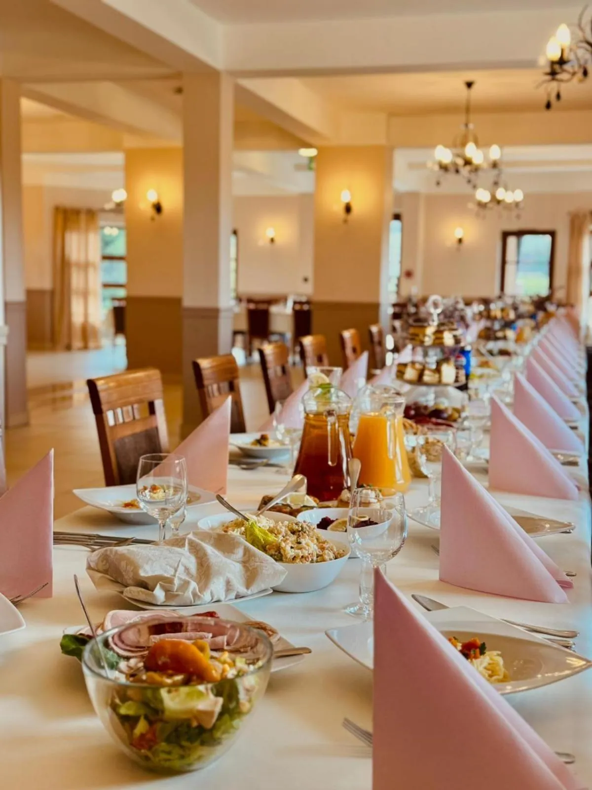 Restaurant/places to eat in Bieszczadzka Ostoja