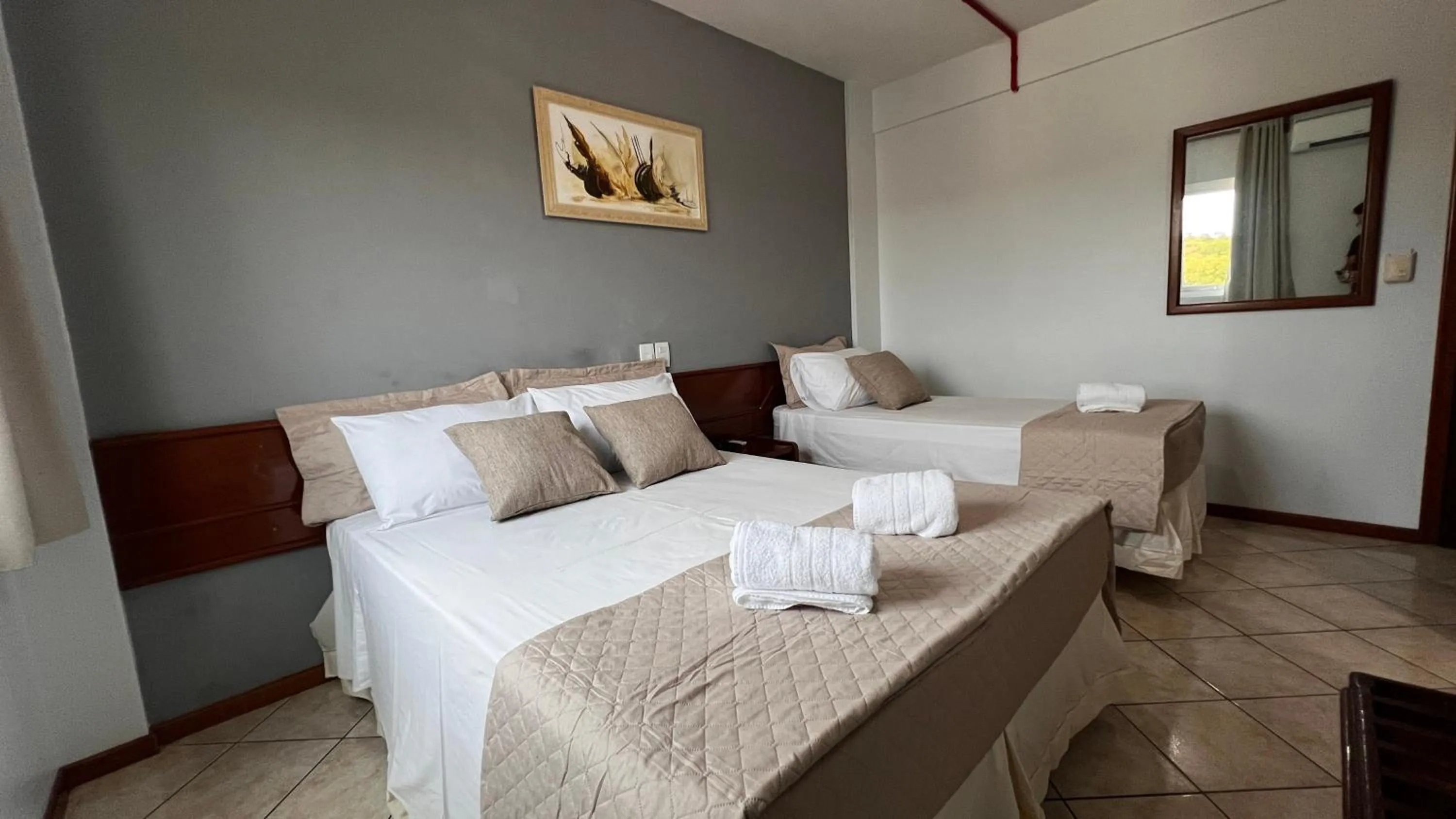 Photo of the whole room, Bed in Hotel Portinari Ponte da Amizade