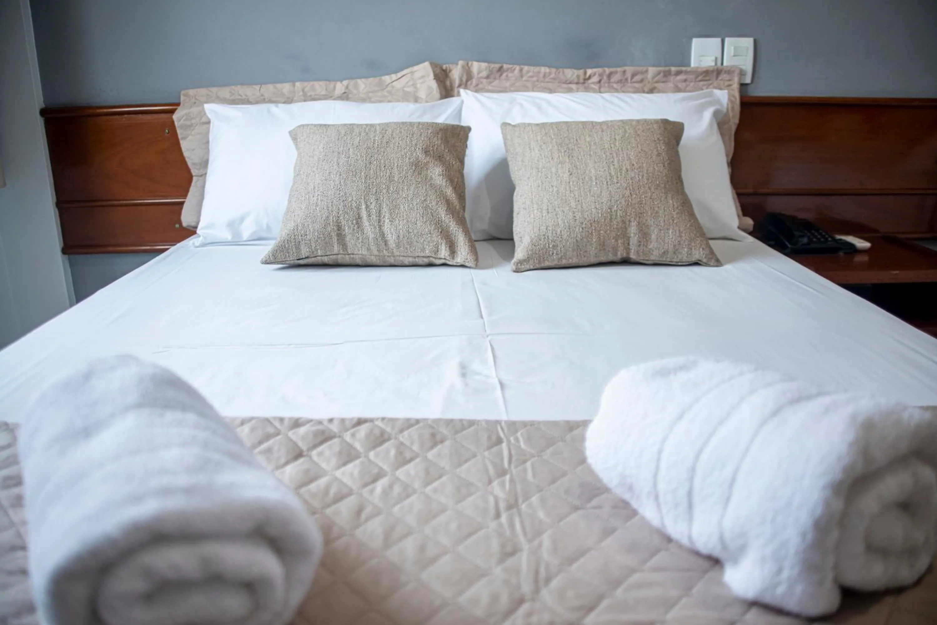 Photo of the whole room, Bed in Hotel Portinari Ponte da Amizade