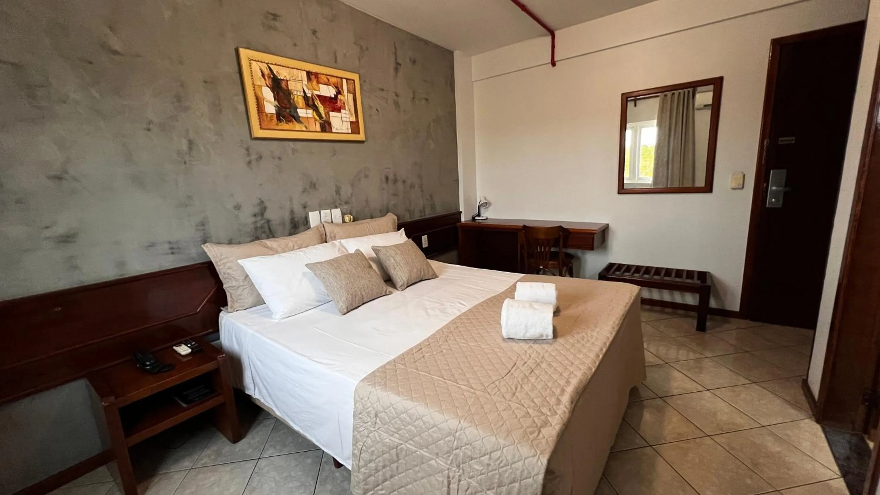 Living room, Bed in Hotel Portinari Ponte da Amizade