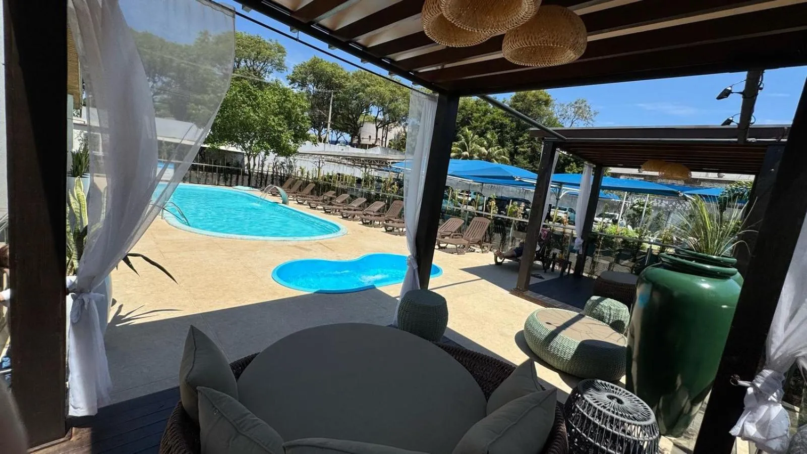 Swimming pool in Hotel Portinari Ponte da Amizade