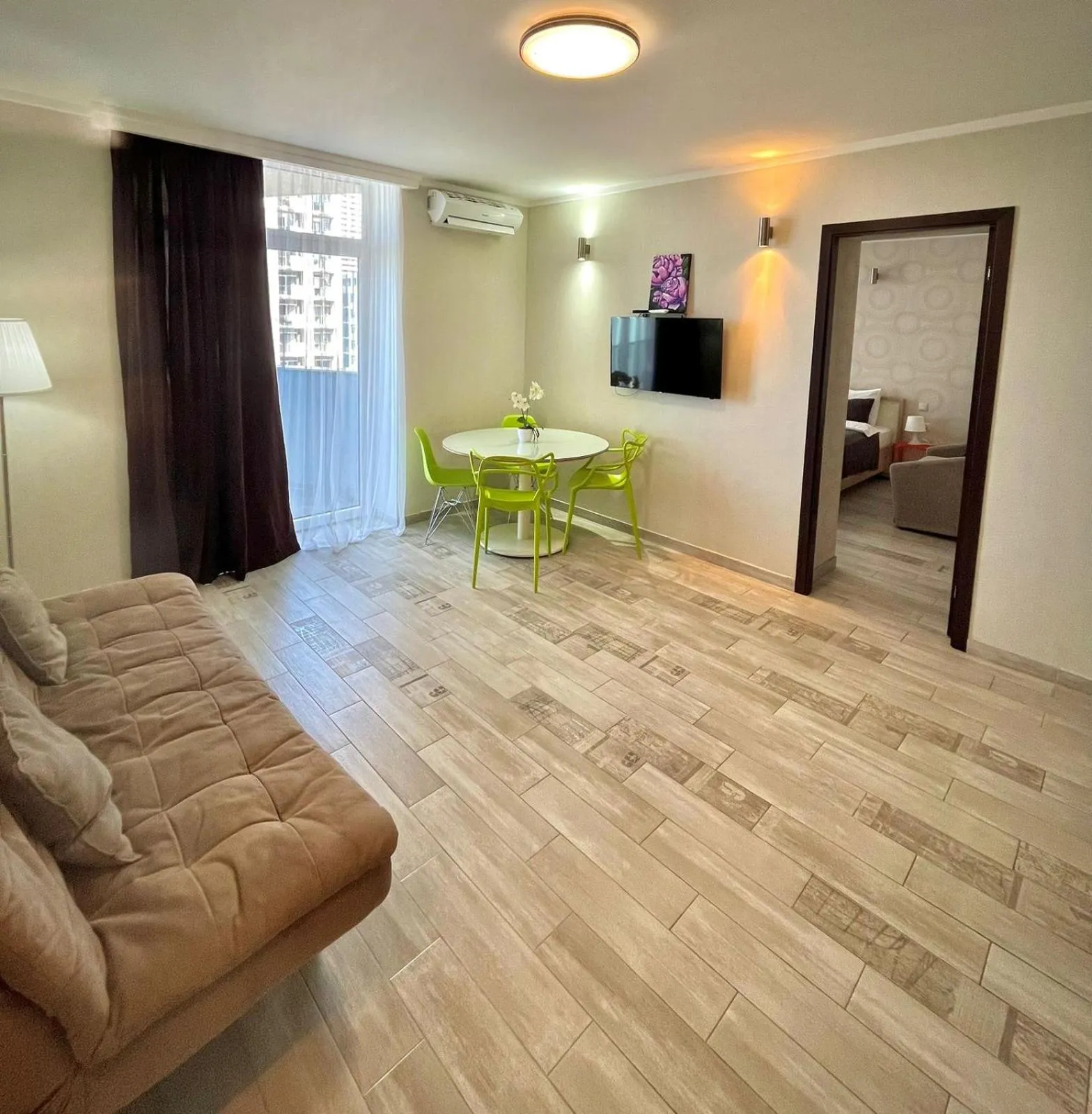 TV and multimedia in Aparthotel Holiday Lux Batumi