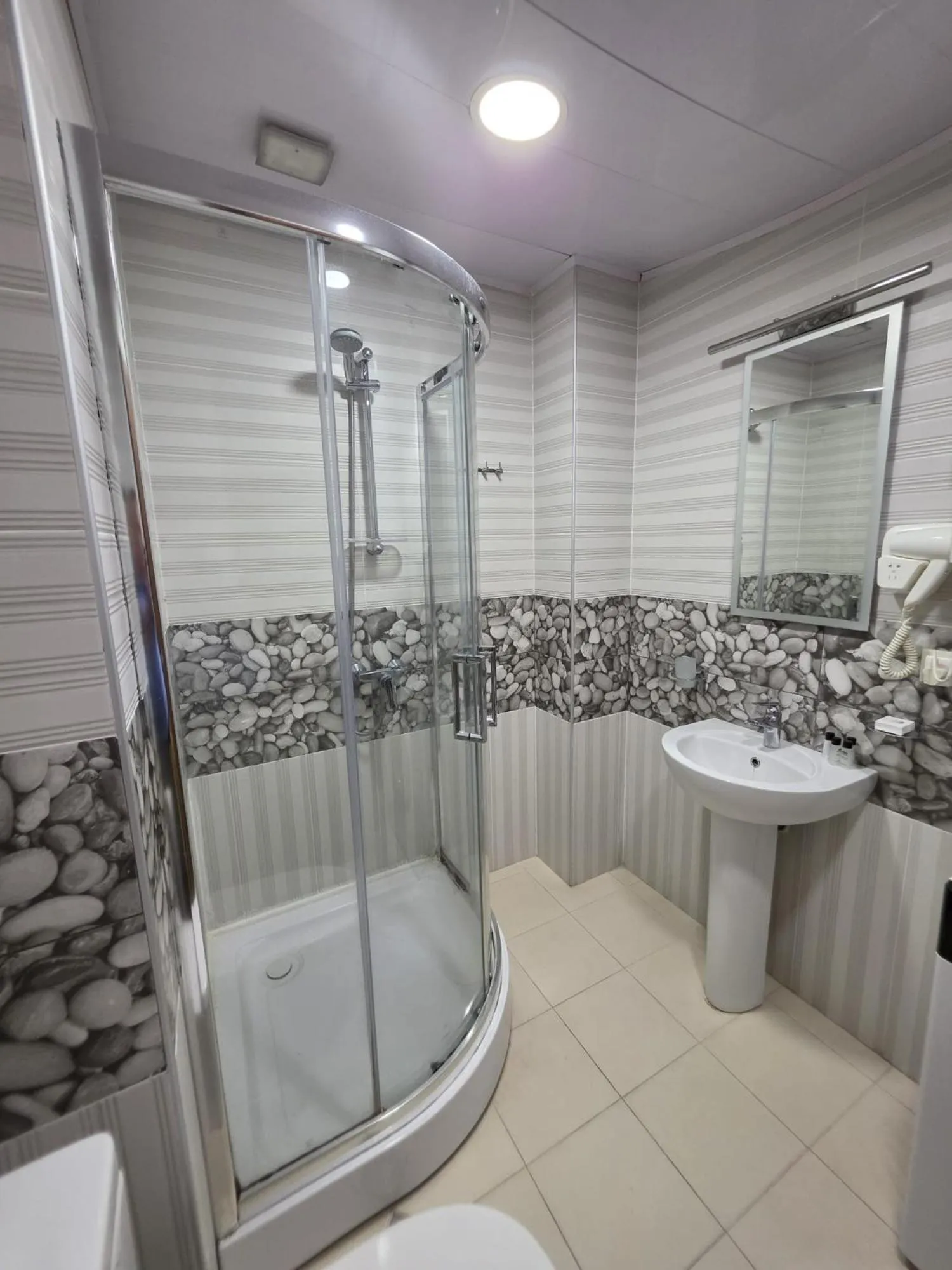 Toilet in Aparthotel Holiday Lux Batumi