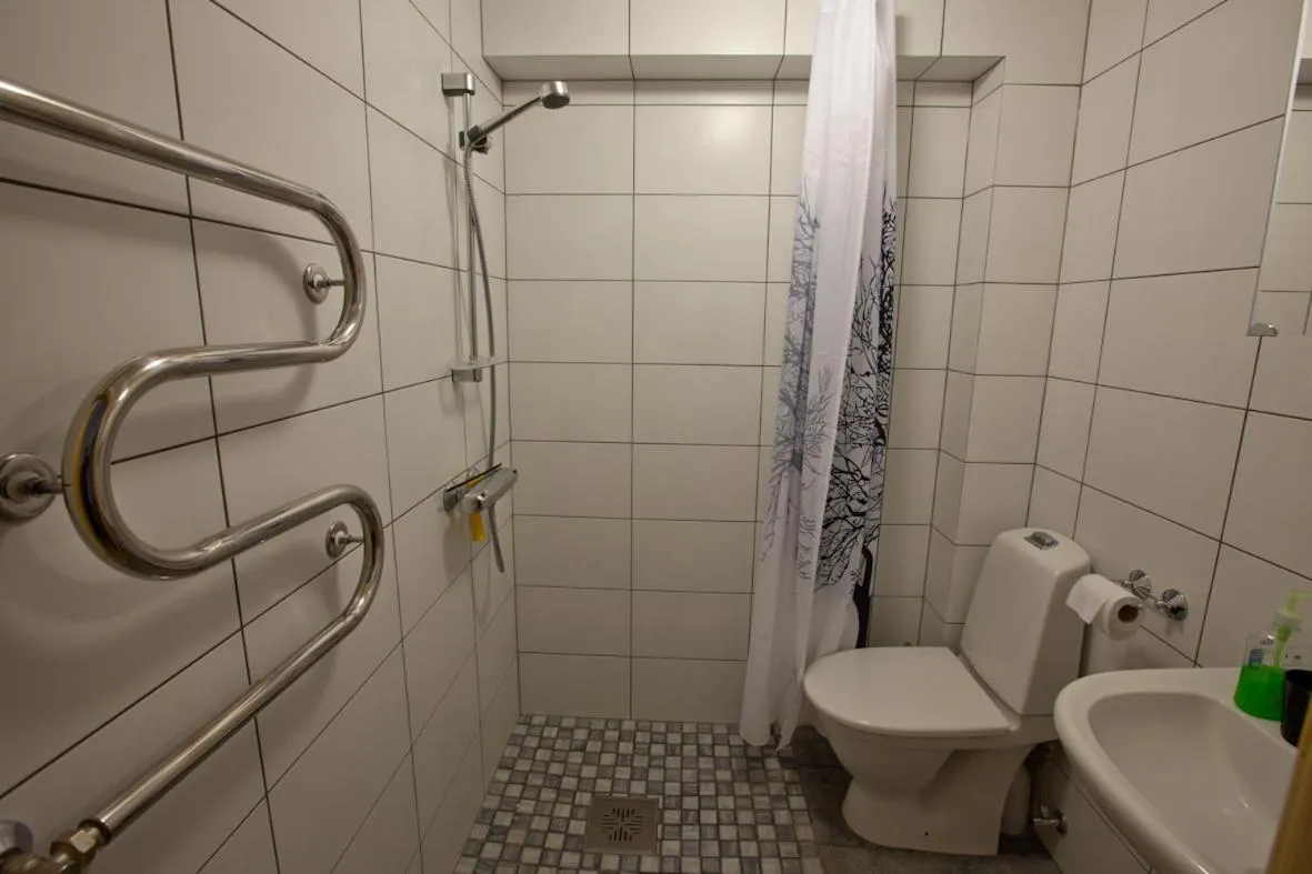 Bathroom in Love Island 2