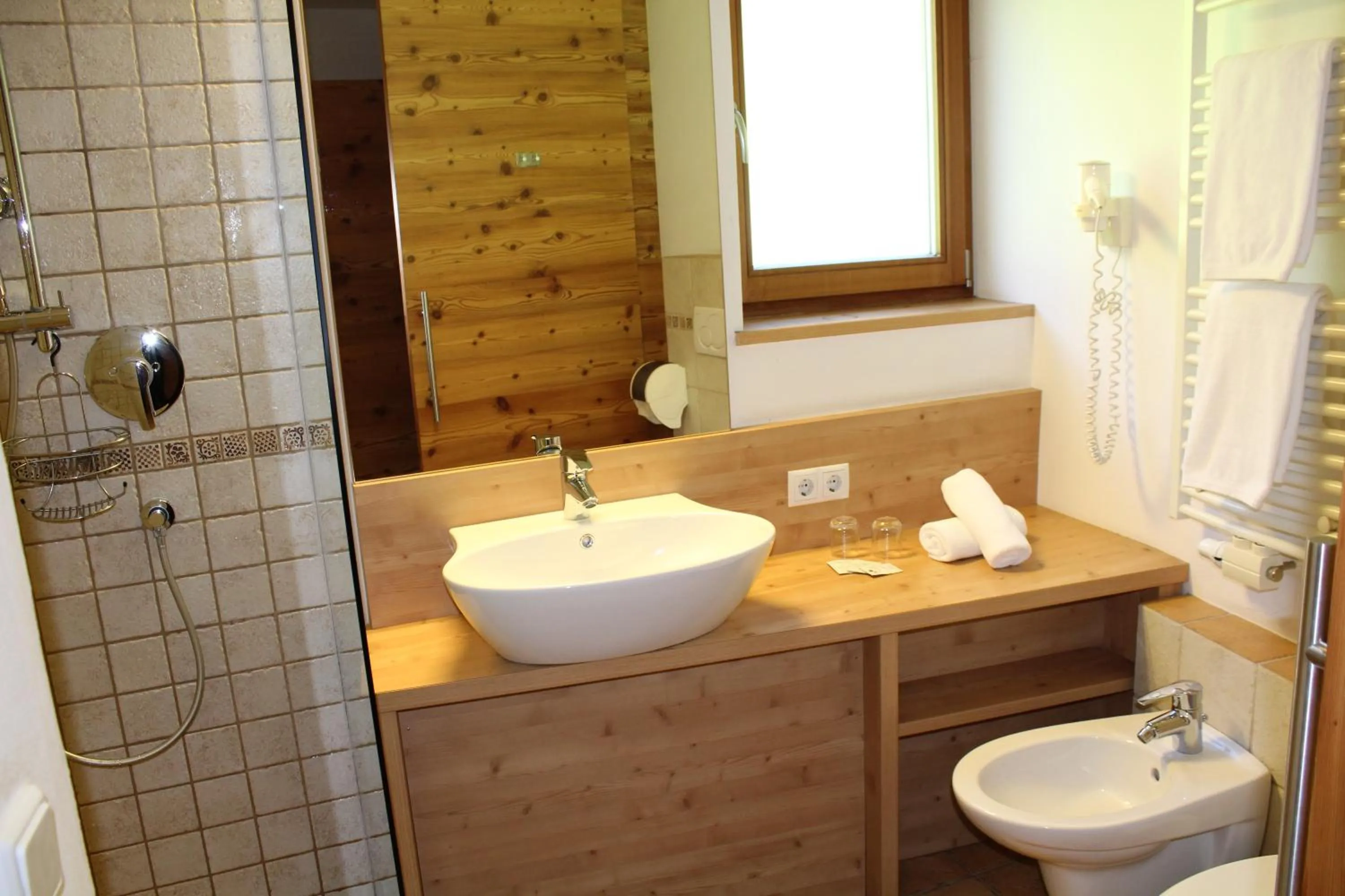 Bathroom in Hotel Argentum by Bergkristall