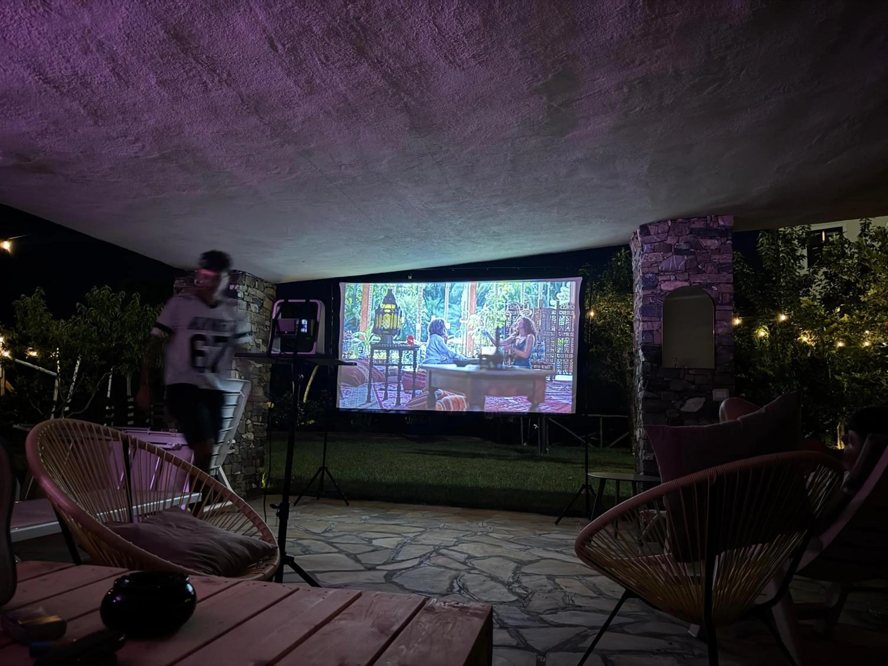 Communal lounge/ TV room in Ligo