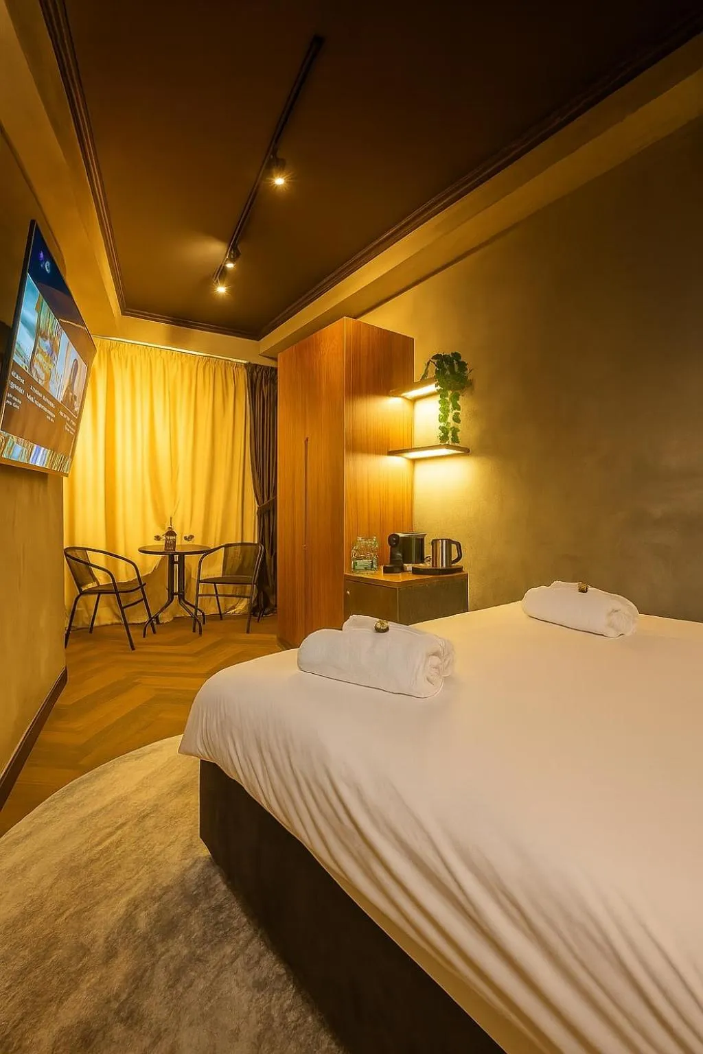 Bed in Mamilla view URBAN - Boutique hotel