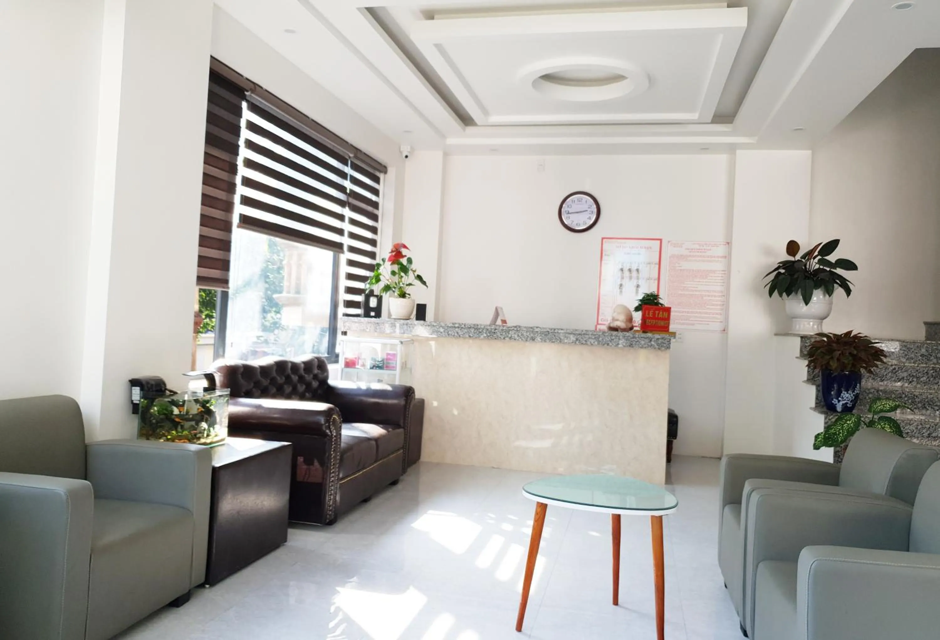 Staff in Long Hotel and motobike rental