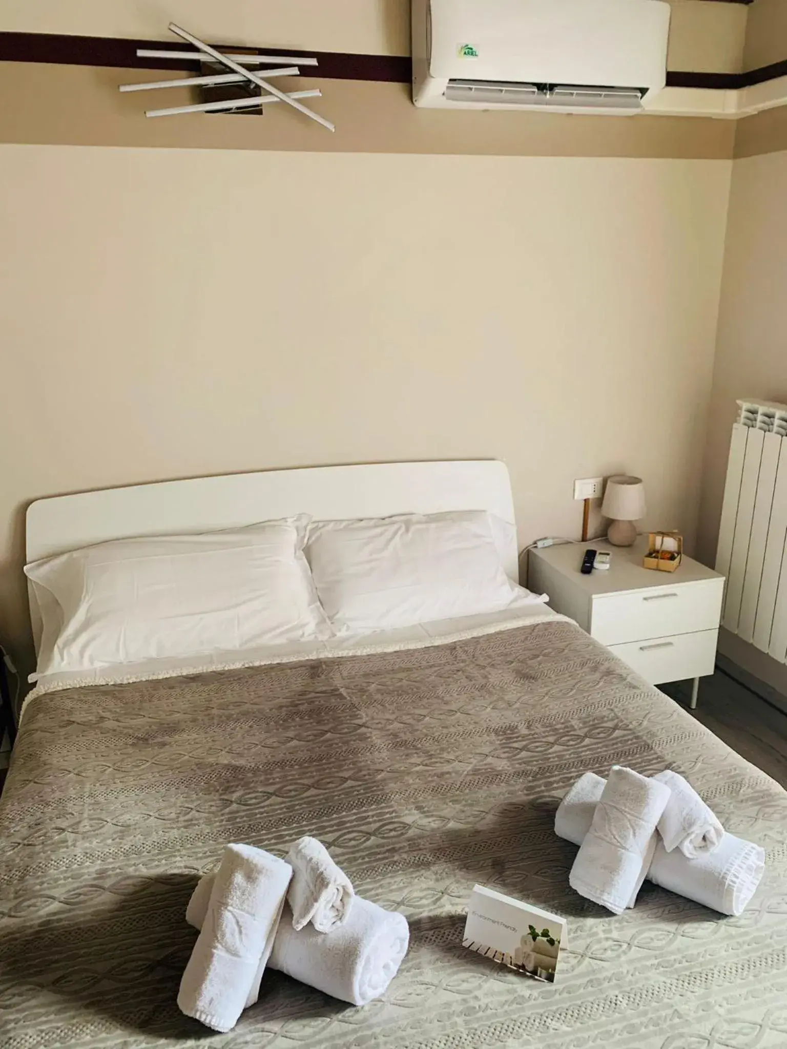 Double Room with Balcony in Residenza Lisy Rooms Affittacamere Double Room with Balcony in Residenza Lisy Rooms Affittacamere