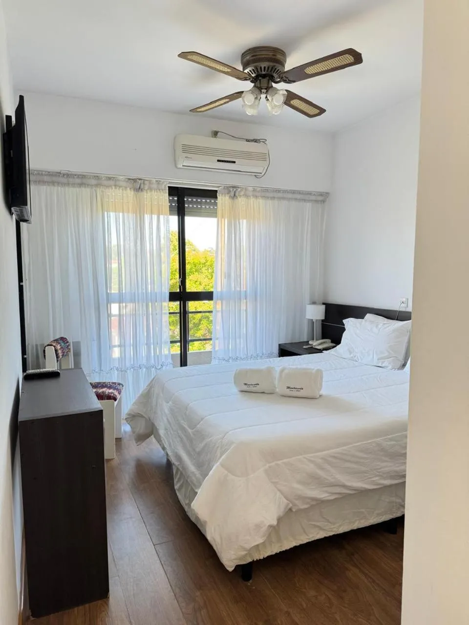 Photo of the whole room, Bed in Montecarlo Apartment & Suite