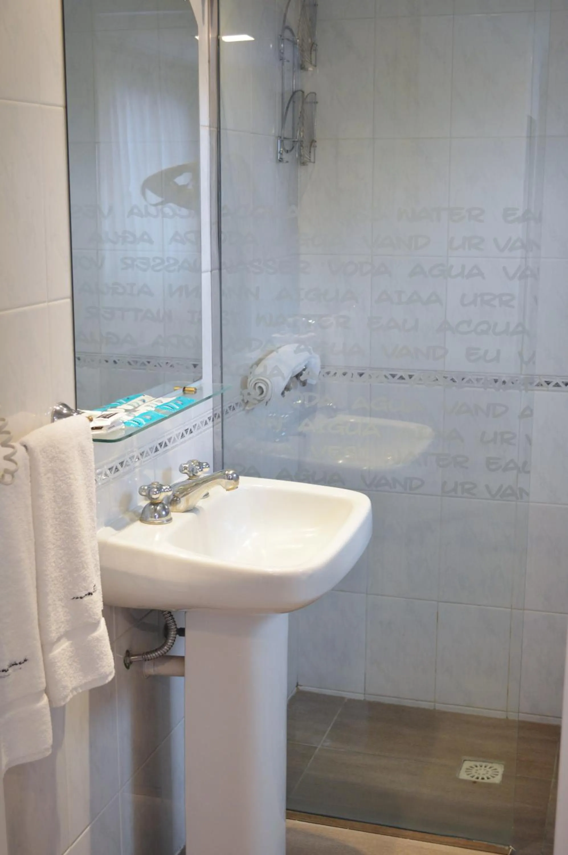 Bathroom in Montecarlo Apartment & Suite