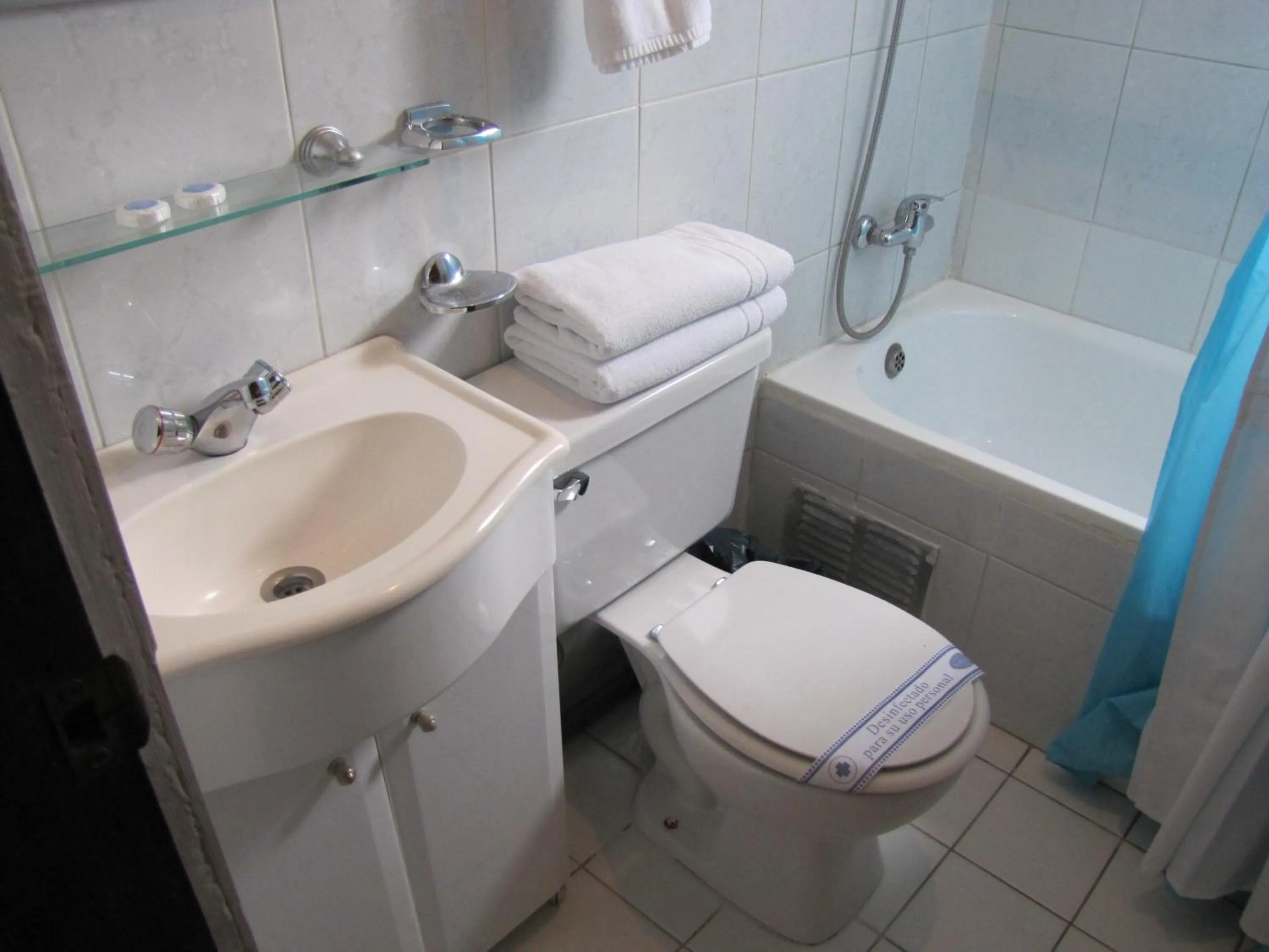 Bathroom in Apart Hotel Gran Pacifico