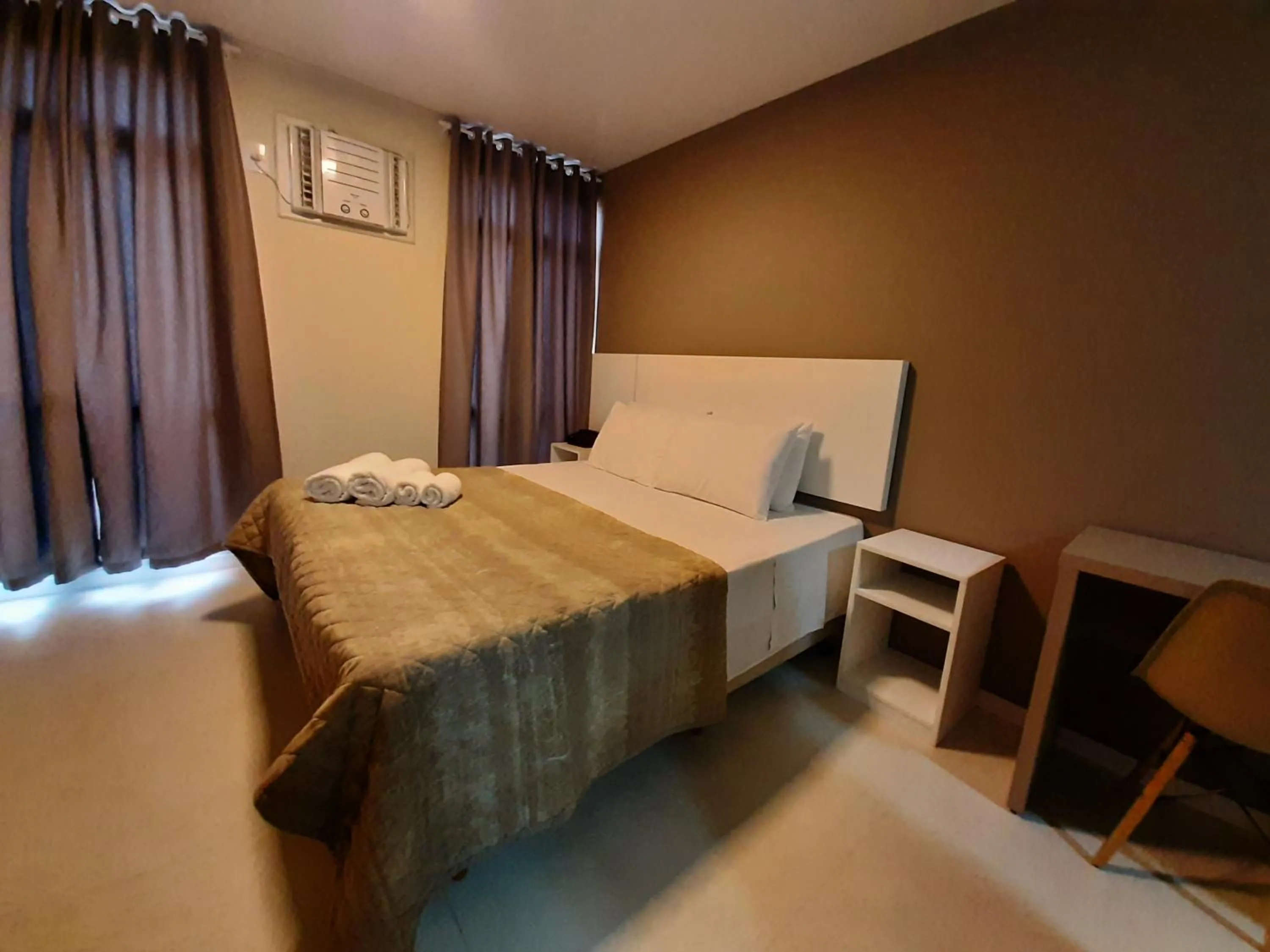 Bed in Caravaggio Praia Hotel