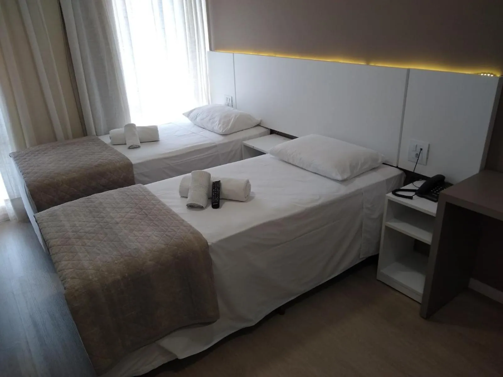 Bed in Caravaggio Praia Hotel