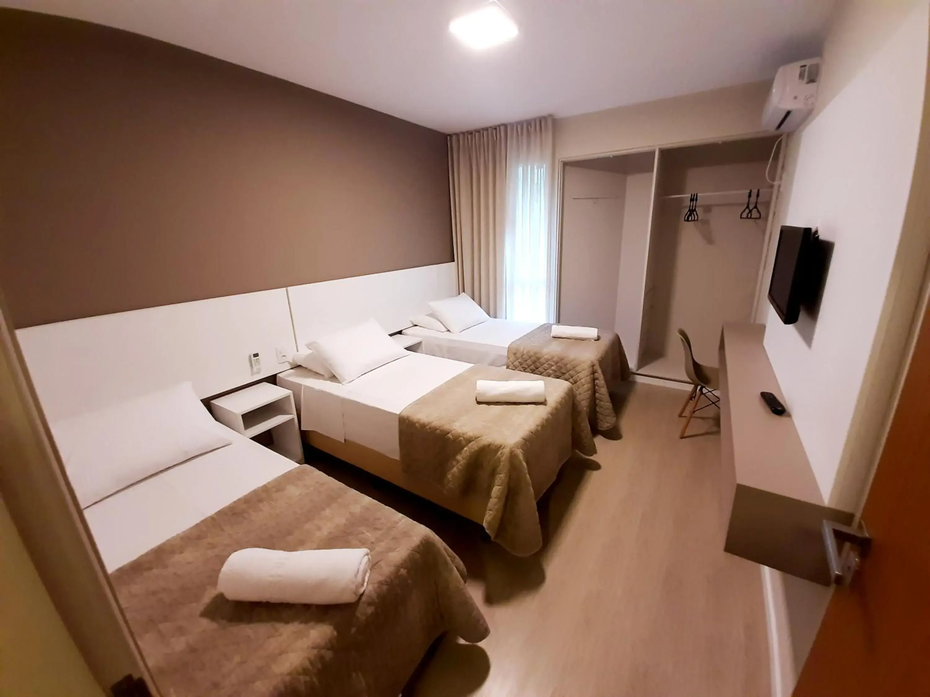 Standard Triple Room - single occupancy in Caravaggio Praia Hotel Standard Triple Room - single occupancy in Caravaggio Praia Hotel