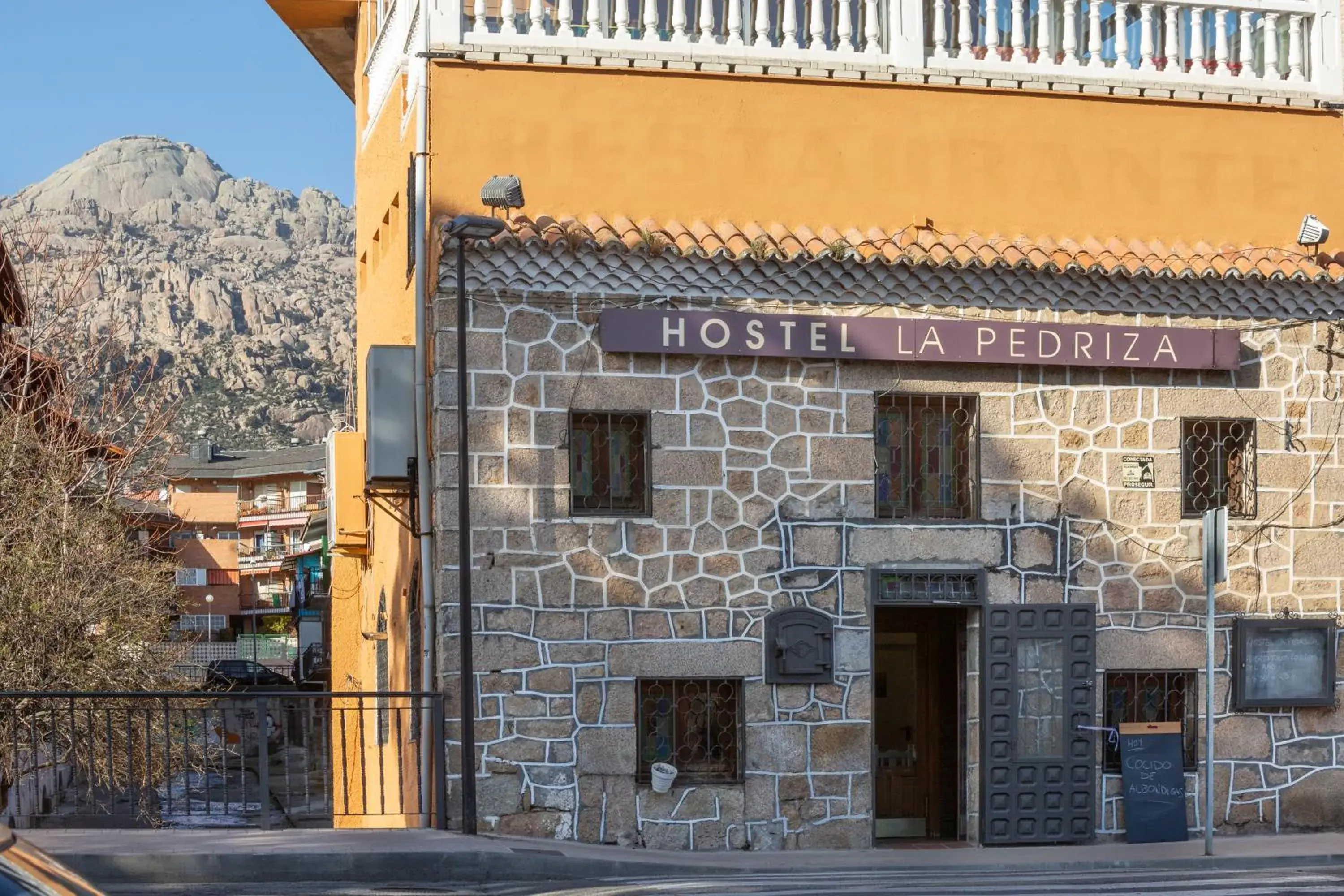 Hostel La Pedriza Hostel La Pedriza