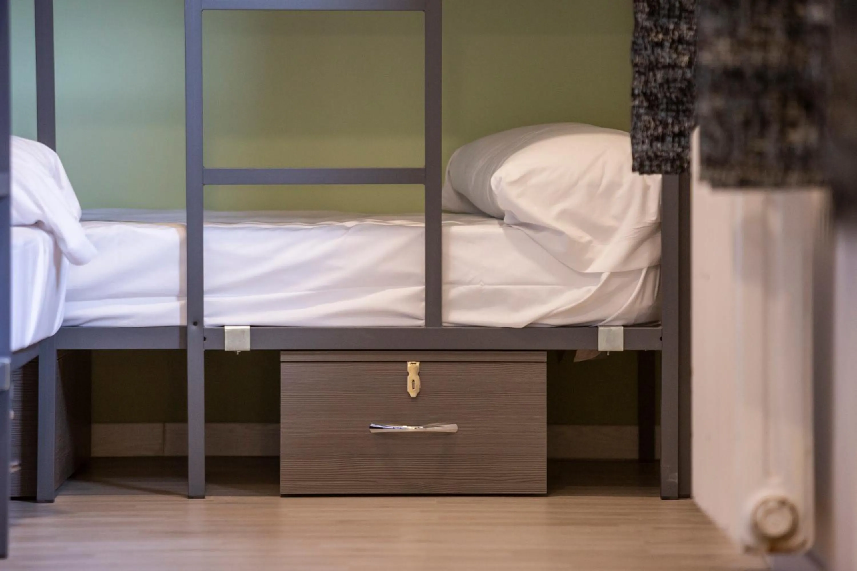 Bed in 8-Bed Mixed Dormitory Room in Hostel La Pedriza