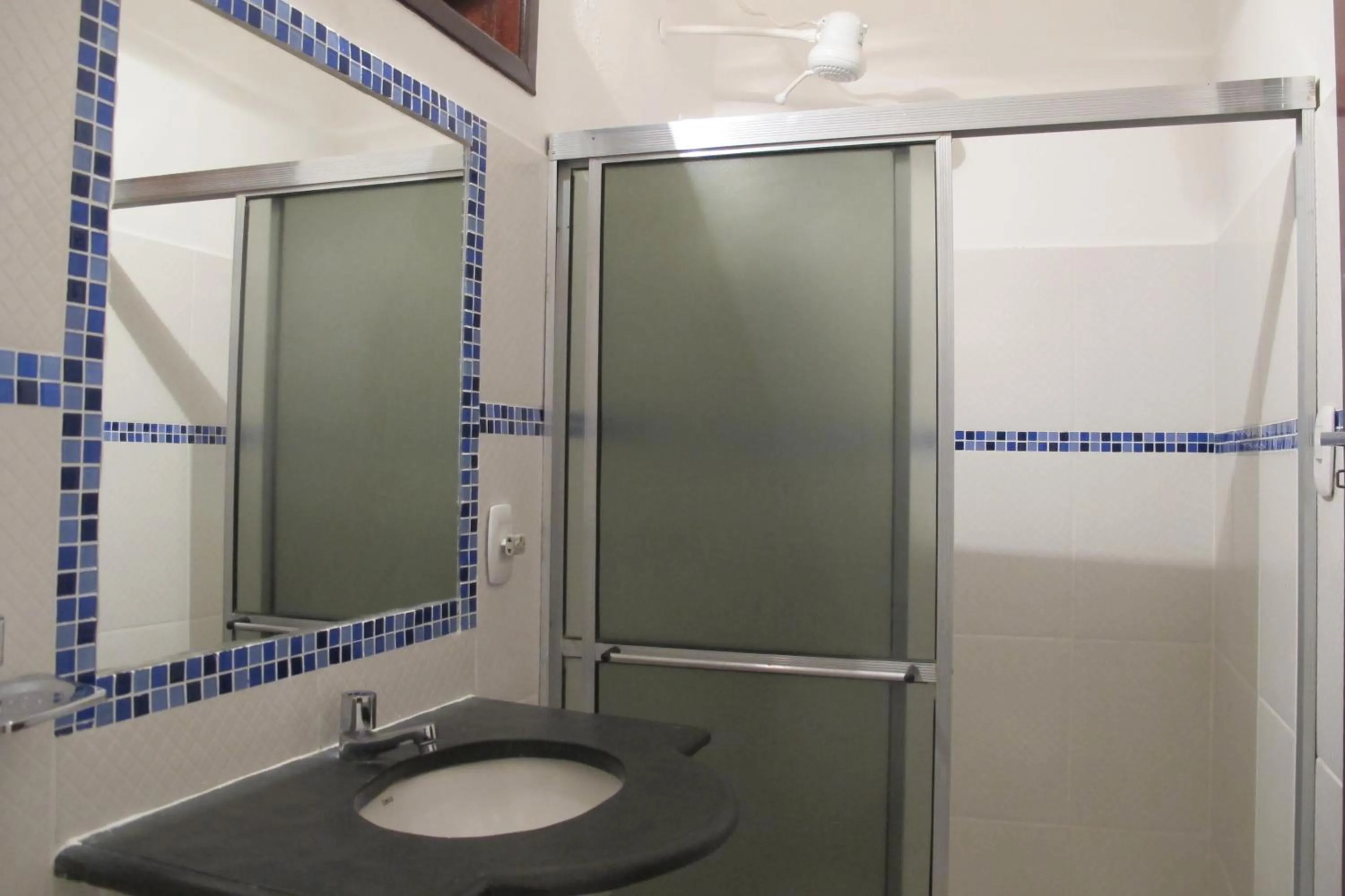 Bathroom in Pousada Mar Aberto