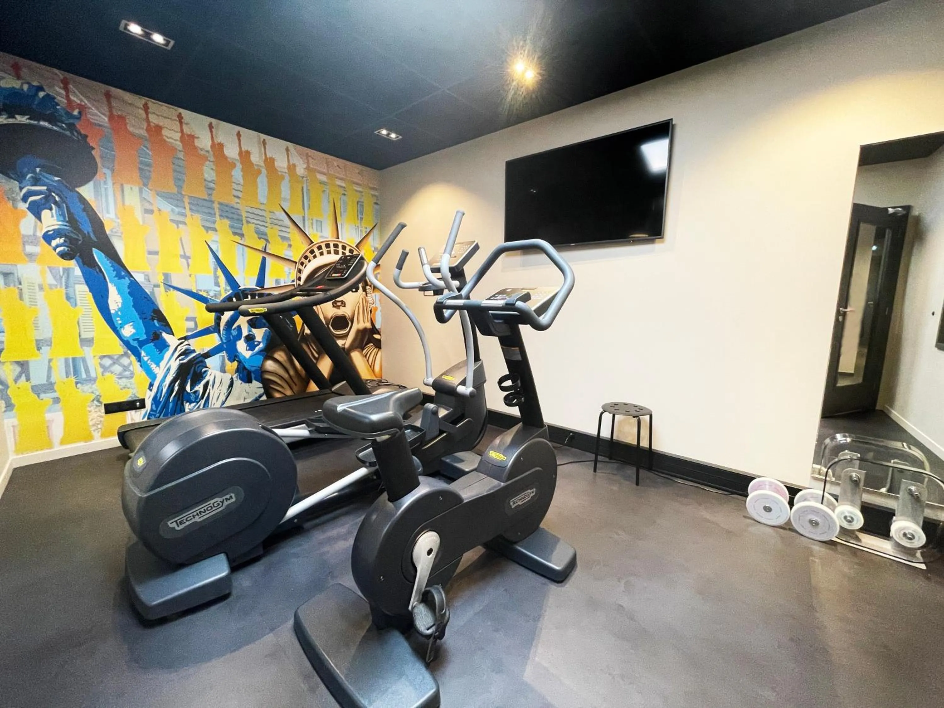 Spa and wellness centre/facilities in Hôtel Maison Turenne