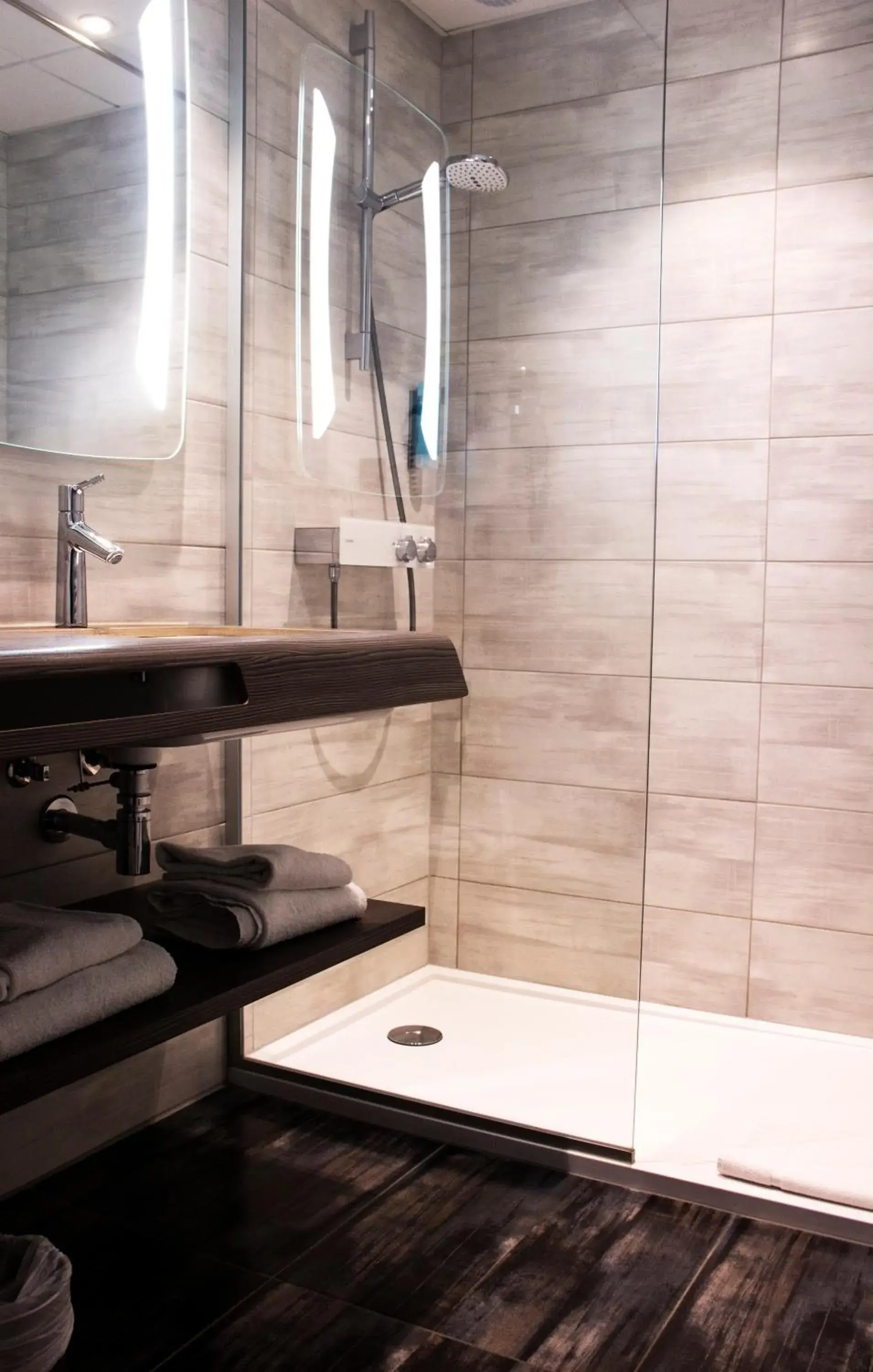 Bathroom in Hôtel Turenne