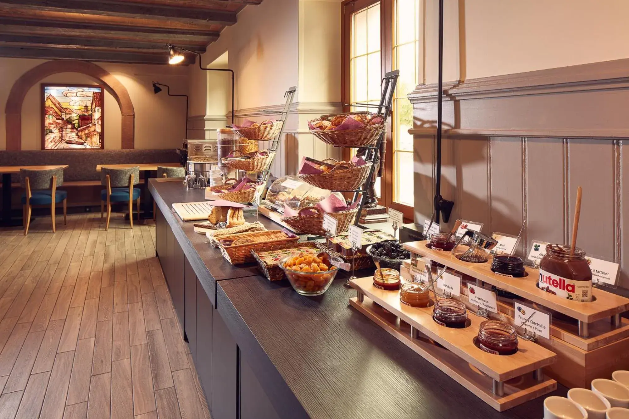 Breakfast, Restaurant/Places to Eat in Hôtel Turenne