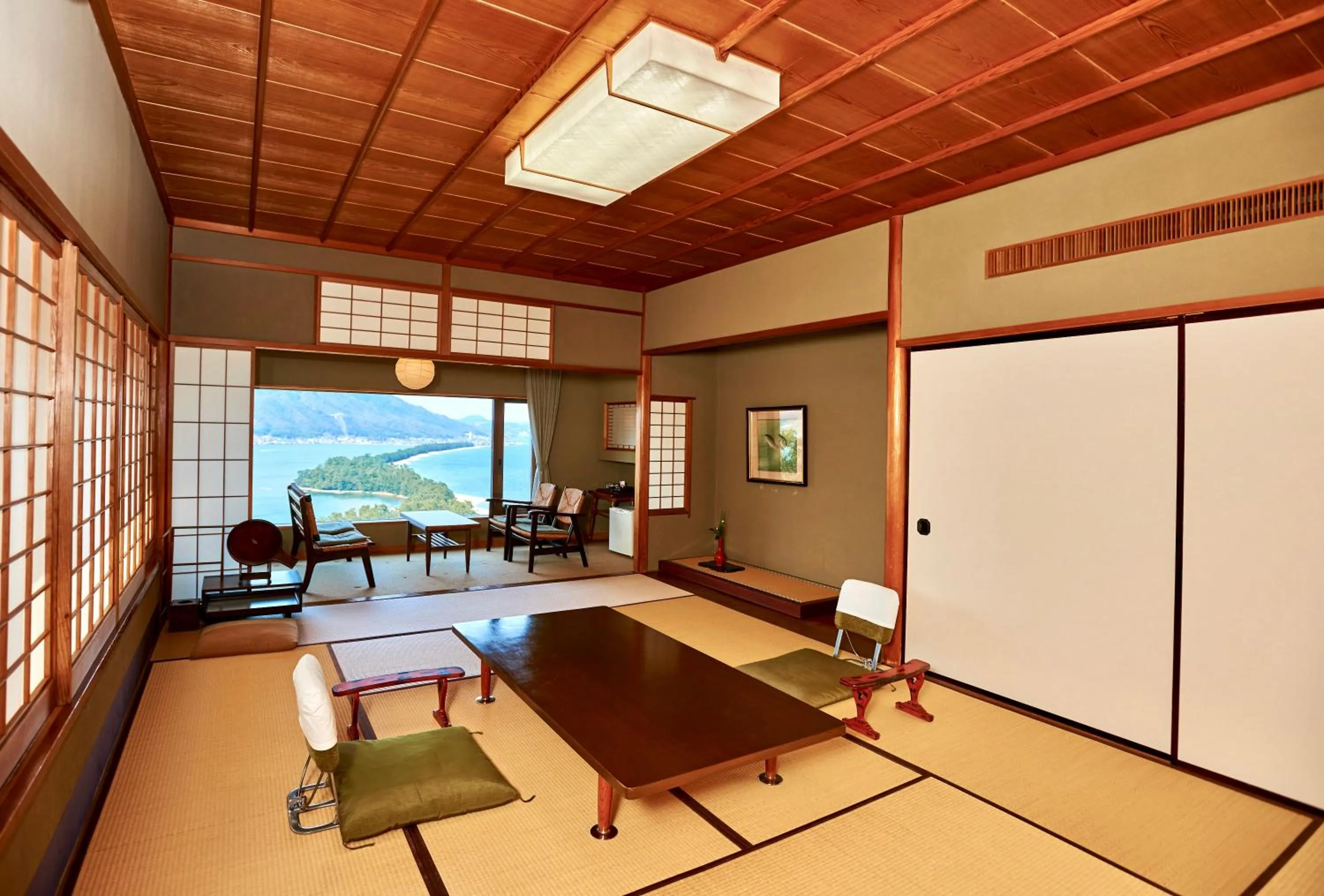 Photo of the whole room in Genmyoan