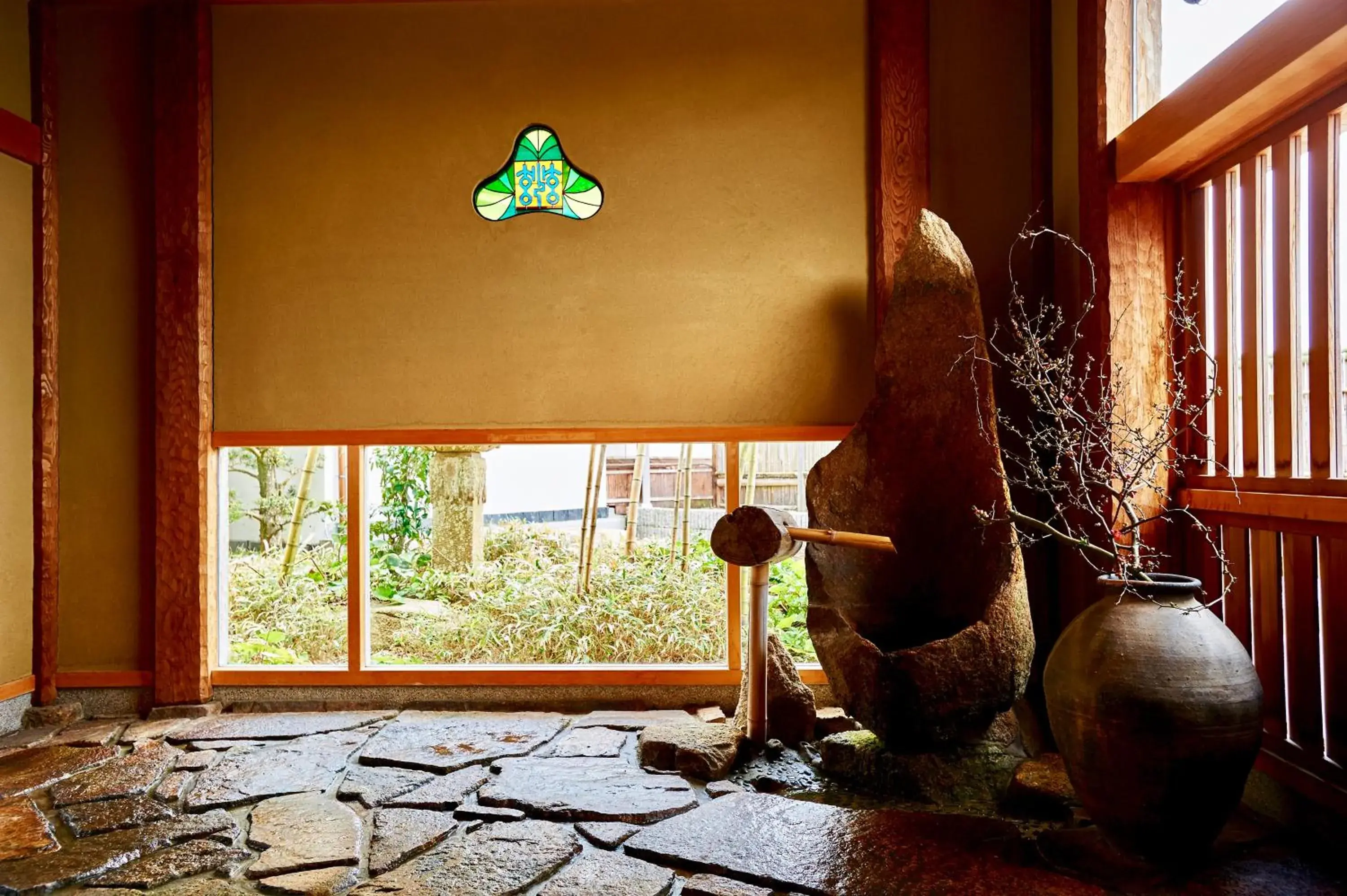 Facade/entrance in Genmyoan Facade/entrance in Genmyoan