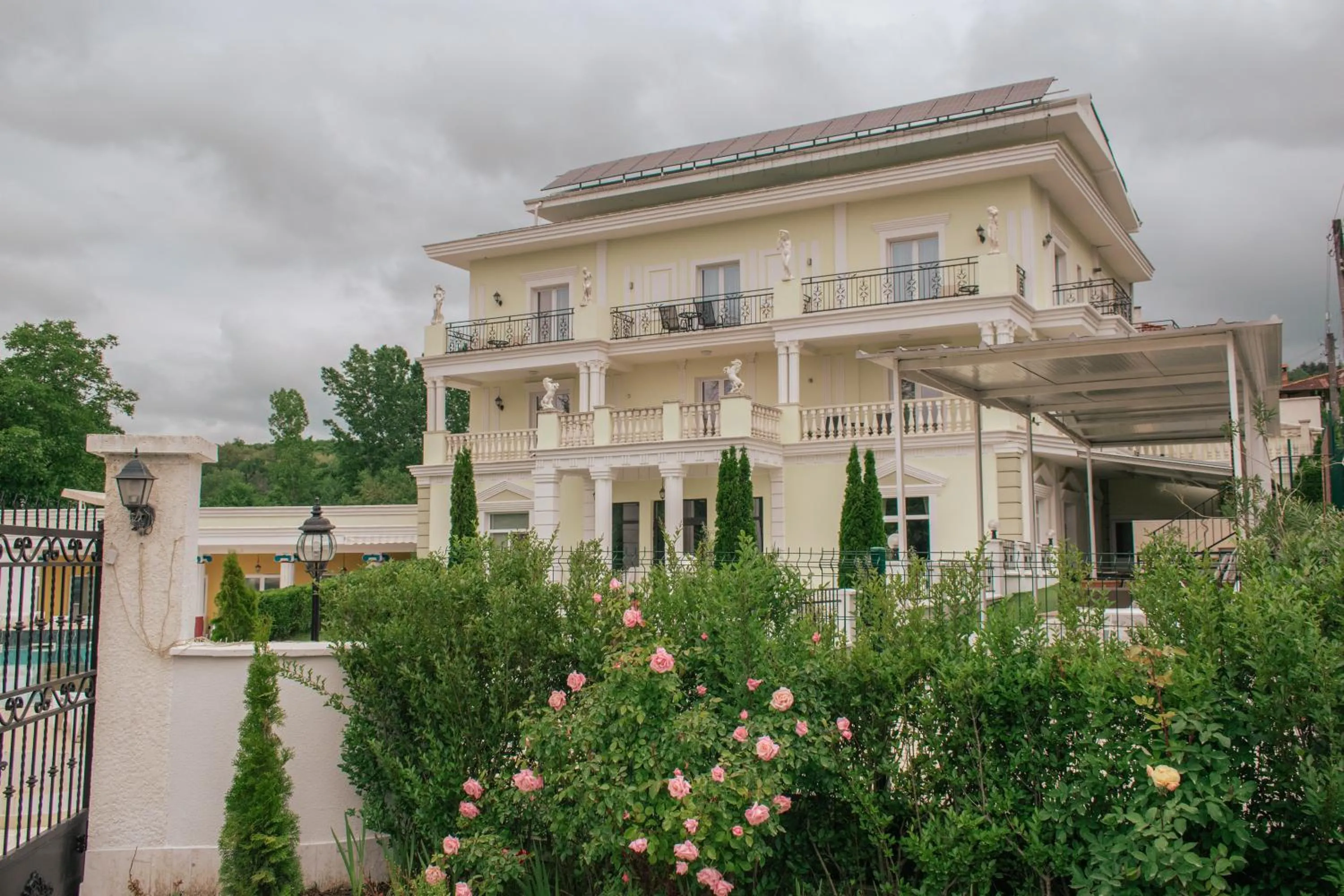 Aleksov Complex Aleksion Palace