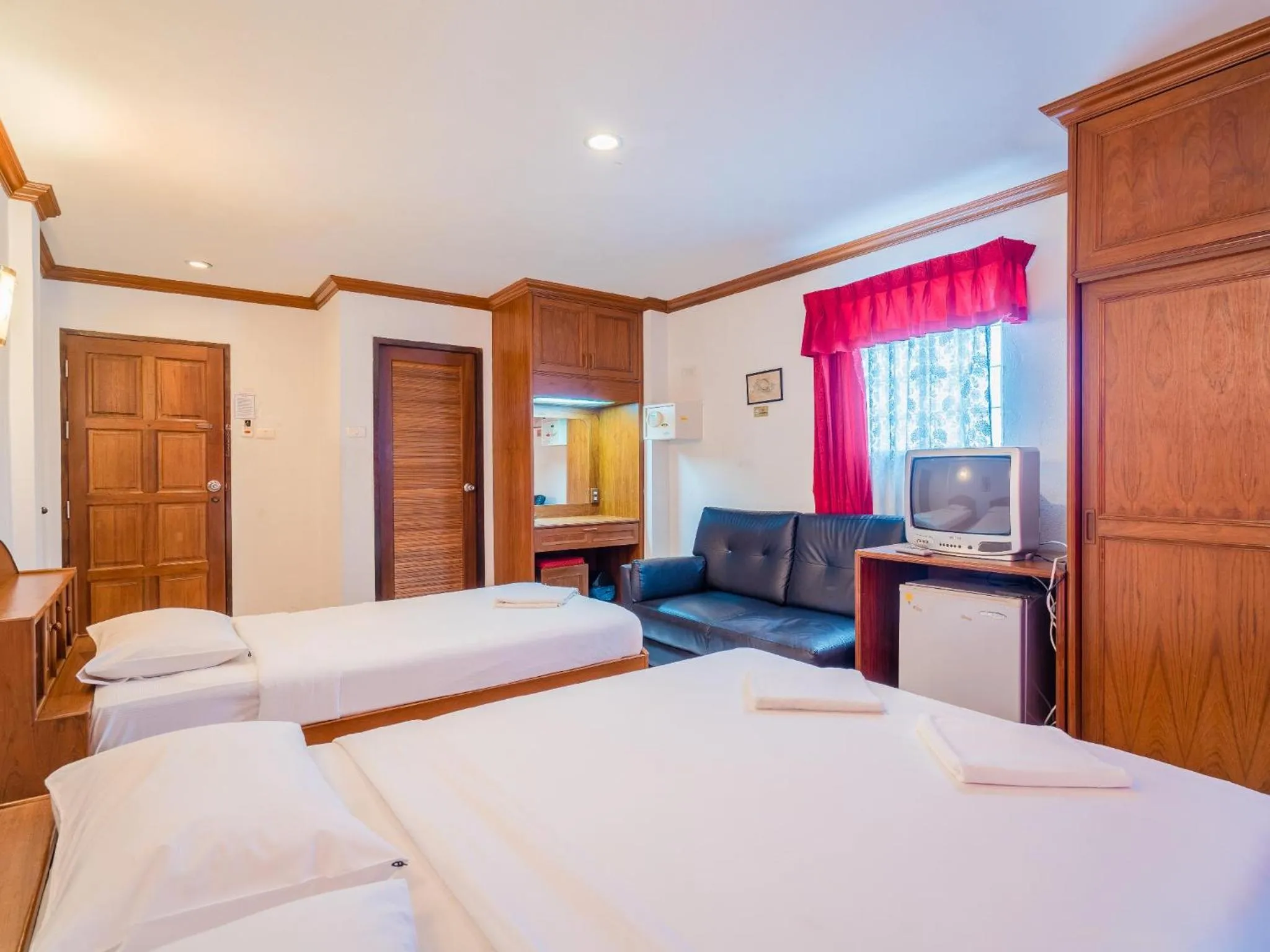 Triple Room in Break Point Patong Hotel
