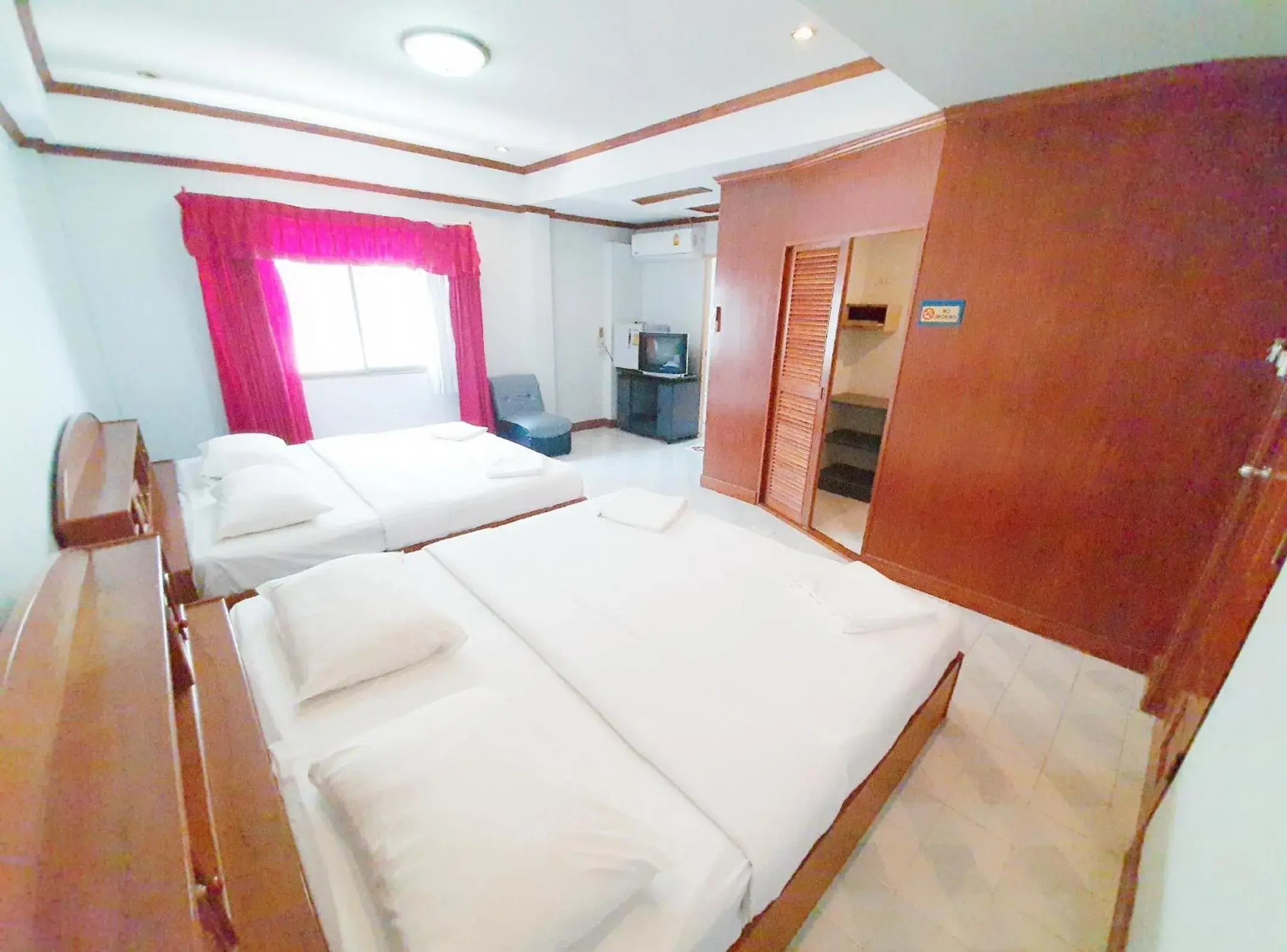 Family Room with City View in Break Point Patong Hotel Family Room with City View in Break Point Patong Hotel