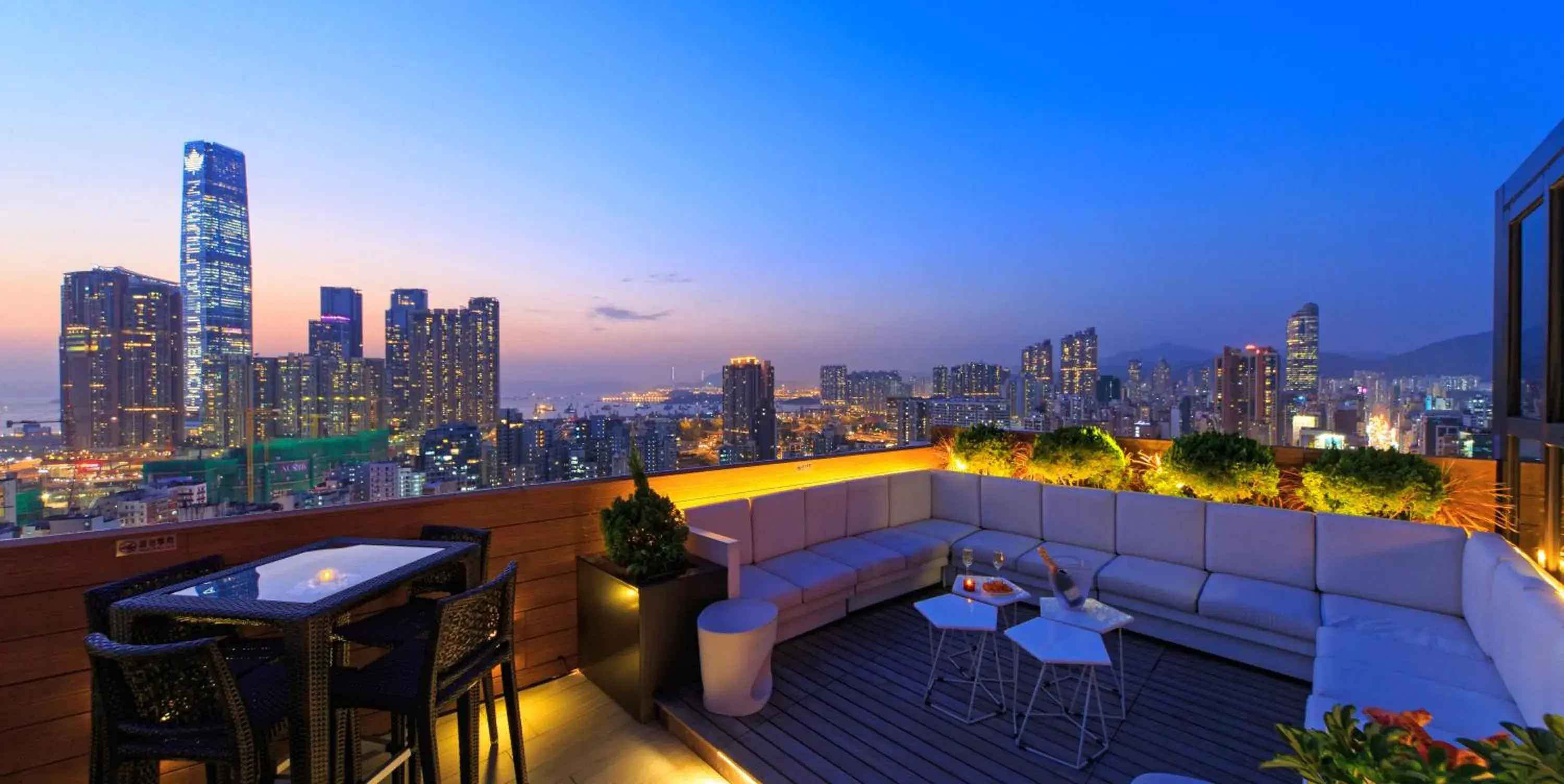 Lounge or bar in Hotel Madera Hong Kong Lounge or bar in Hotel Madera Hong Kong