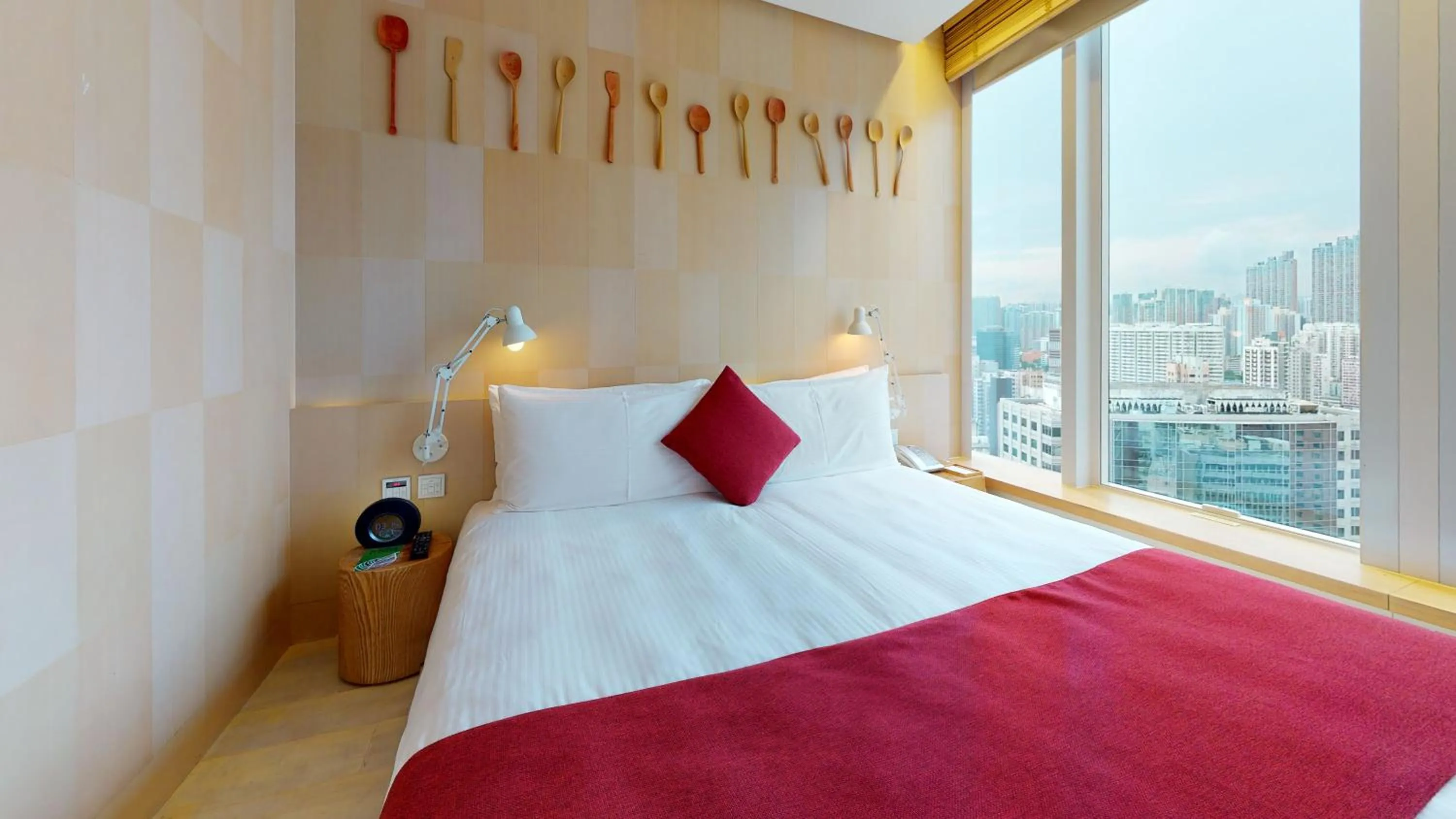 Bed in Hotel Madera Hong Kong