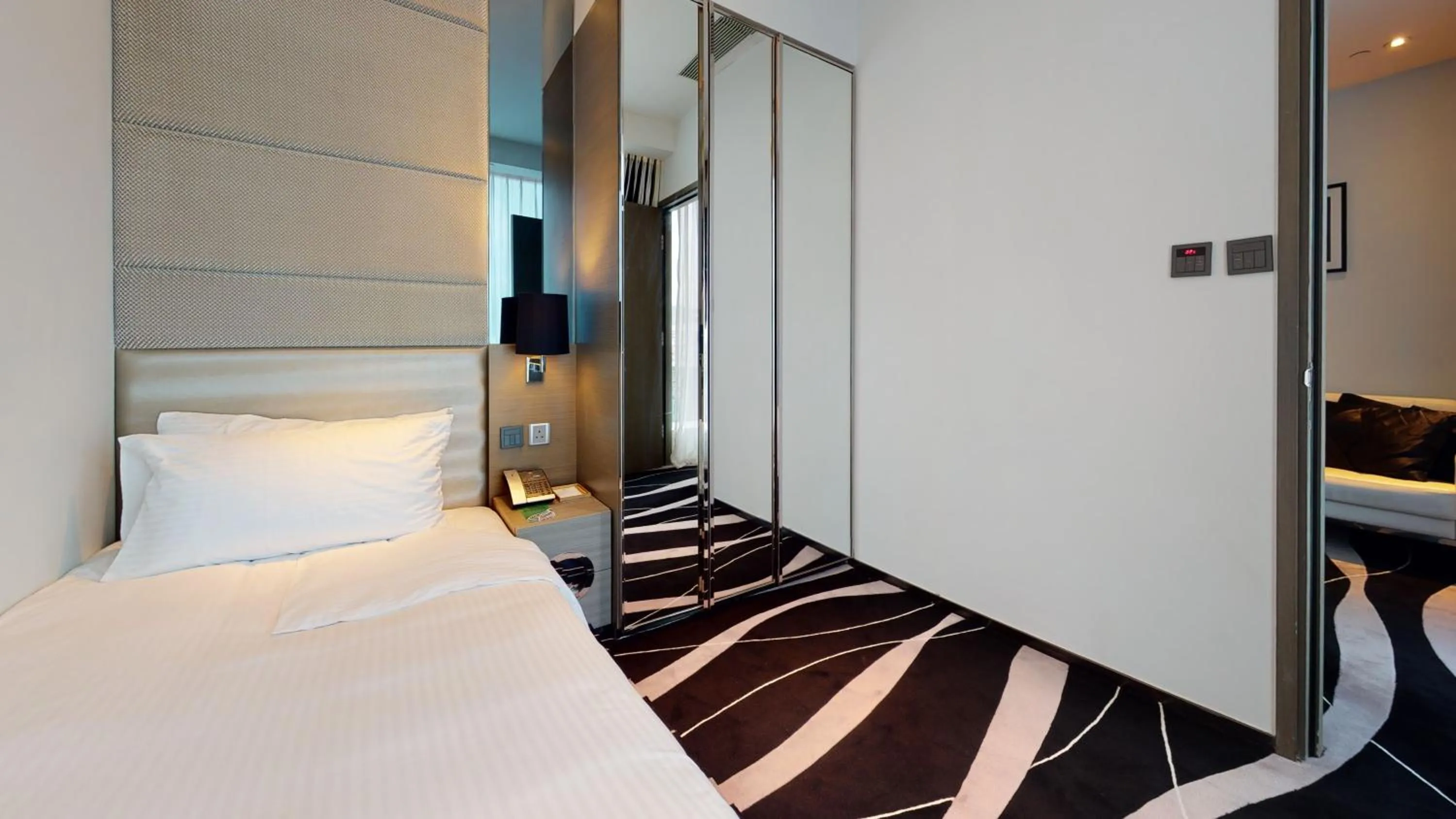 Bed in Hotel Madera Hong Kong