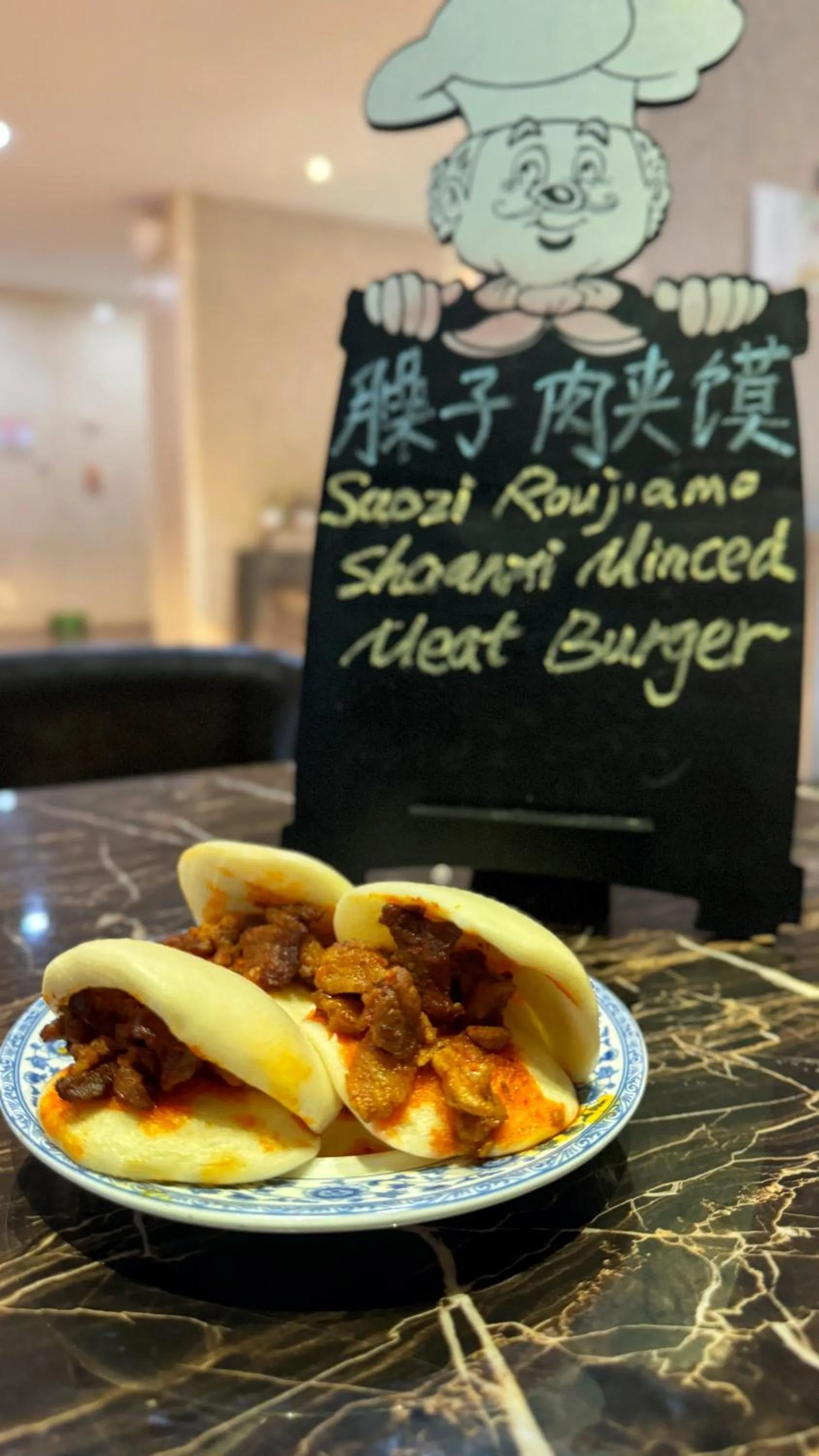 Breakfast in Jin Jiang West Capital International Hotel the Bell and Drum Tower Muslim quarter & Metro Line 6 & indoor swimming pool & self-service free laundry room