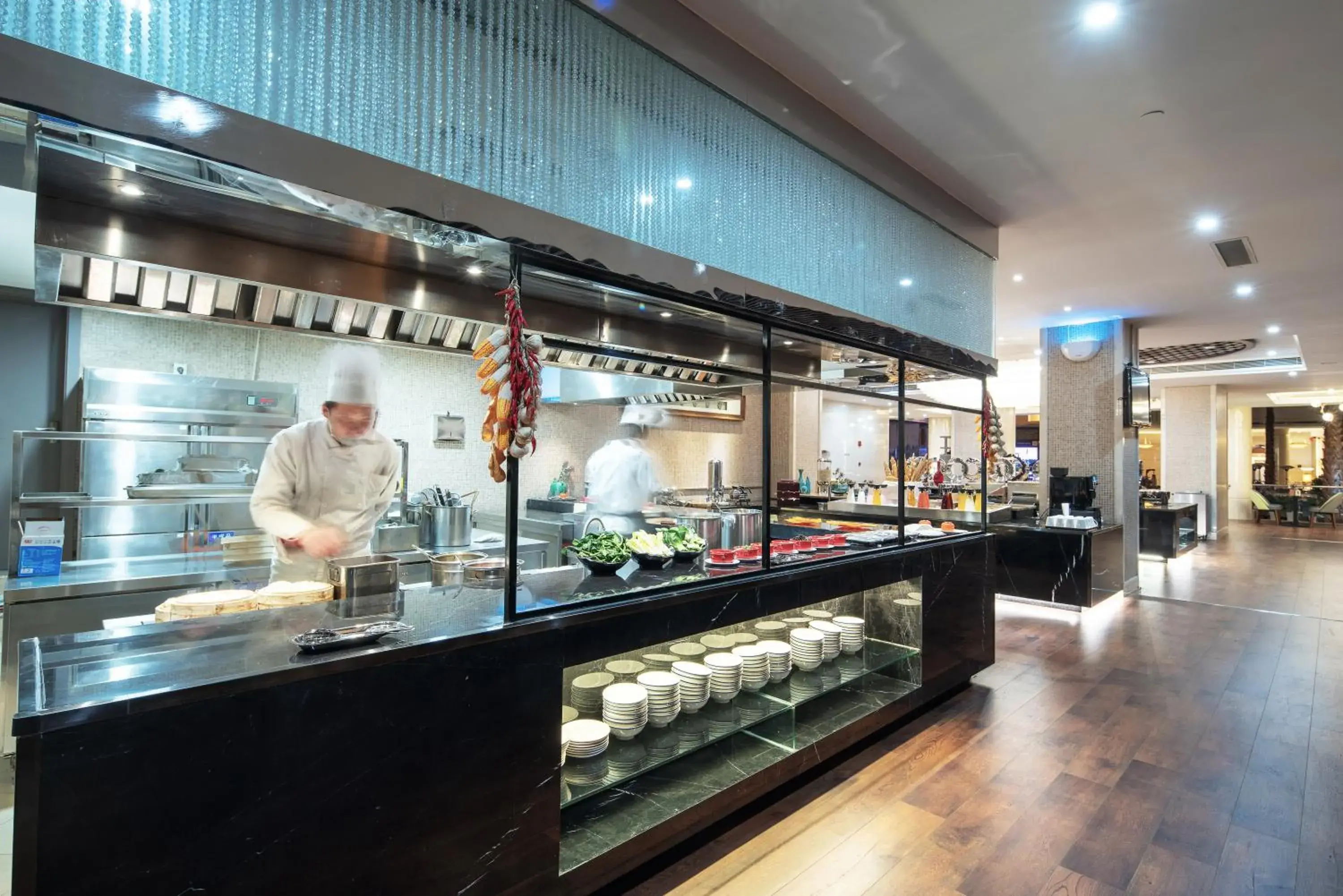 Kitchen or kitchenette in Jin Jiang West Capital International Hotel the Bell and Drum Tower Muslim quarter & Metro Line 6 & indoor swimming pool & self-service free laundry room Kitchen or kitchenette in Jin Jiang West Capital International Hotel the Bell and Drum Tower Muslim quarter & Metro Line 6 & indoor swimming pool & self-service free laundry room