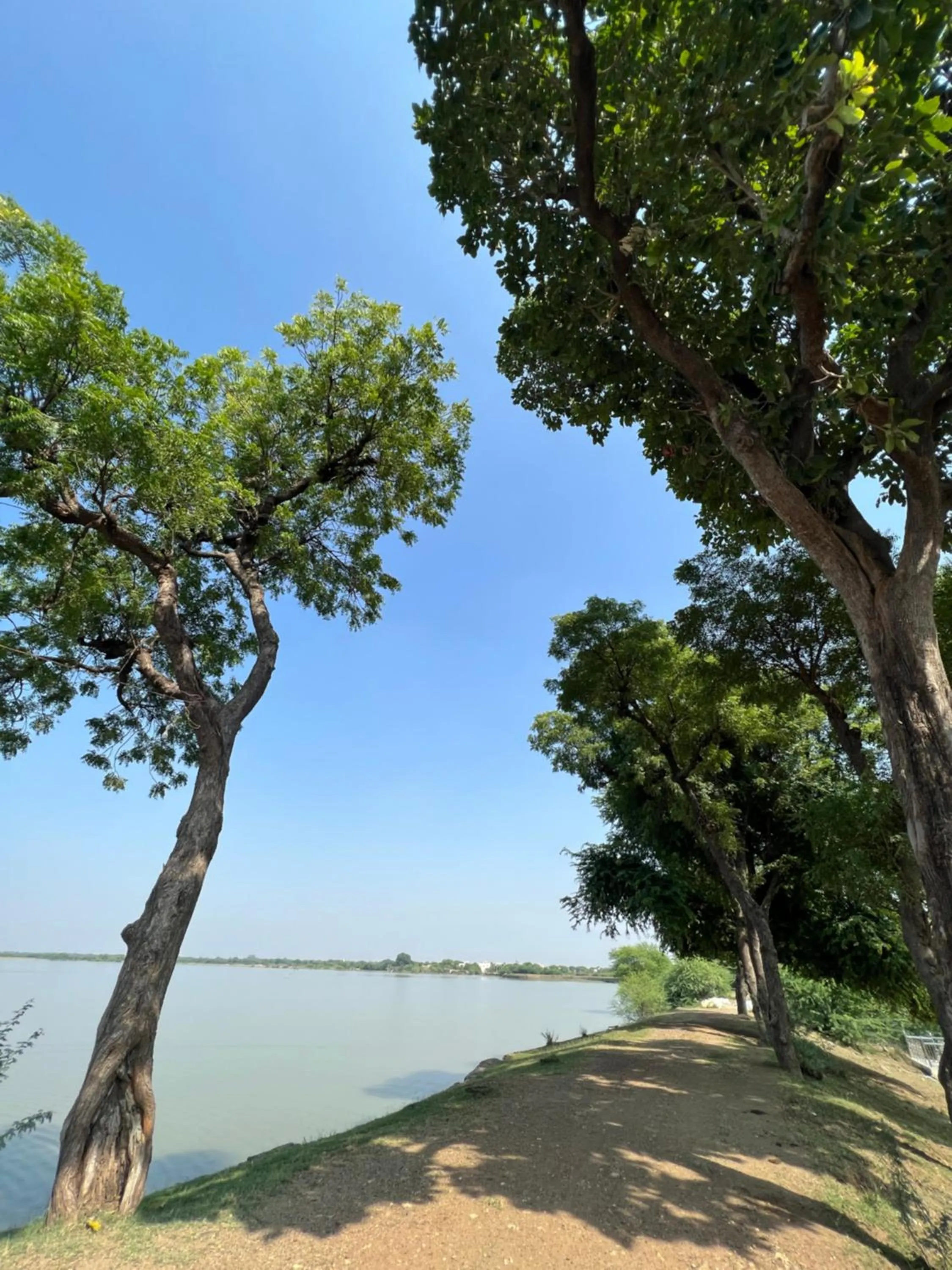 Day in Fort Barli - A 16th Century Castle