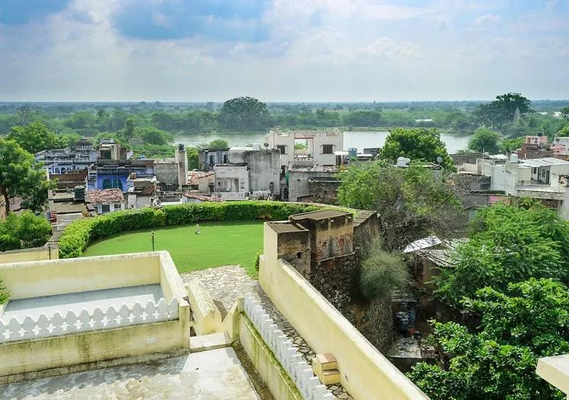 Garden in Fort Barli - A 16th Century Castle