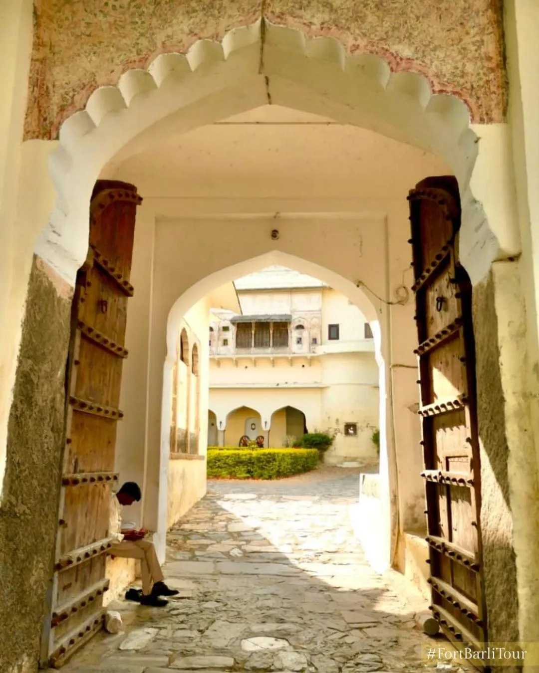 Facade/entrance in Fort Barli - A 16th Century Castle